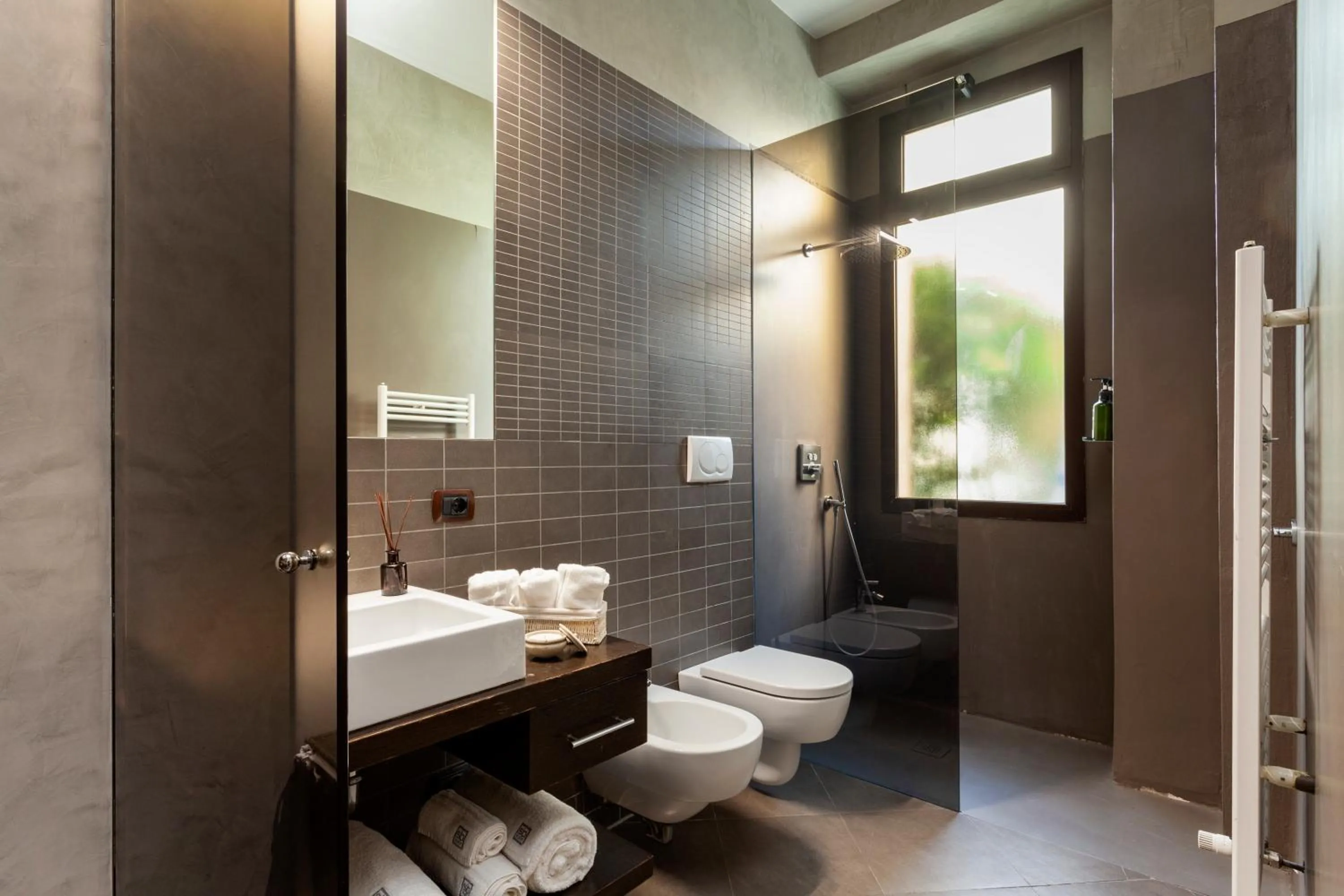 Bathroom in San Babila Suite