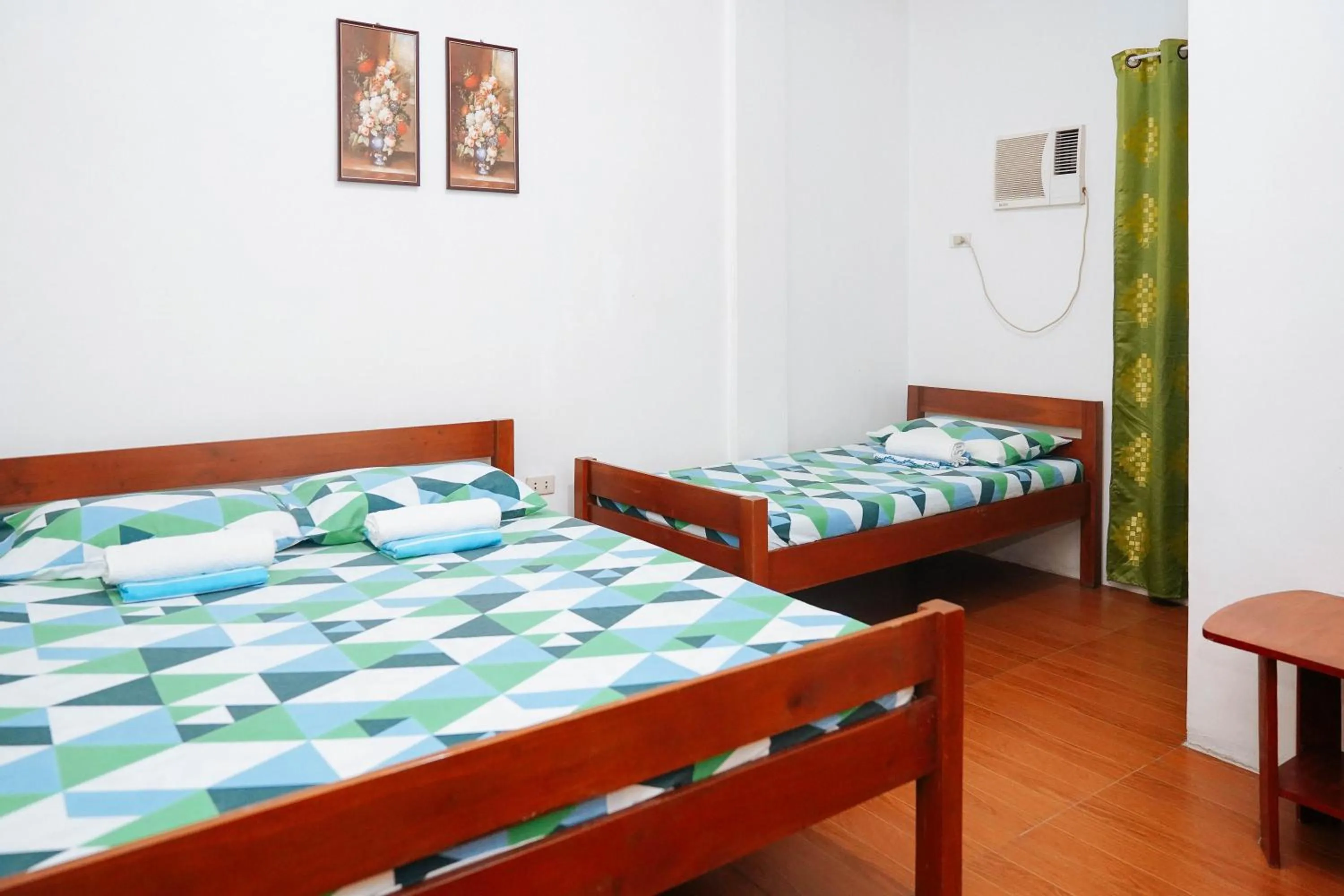 Bedroom, Bed in C Star Travellers Inn