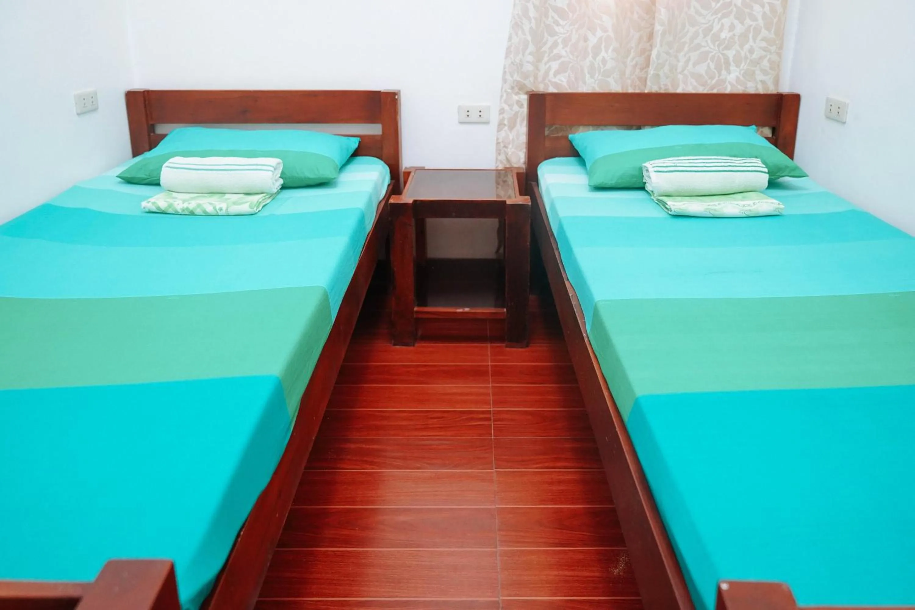 Bedroom, Bed in C Star Travellers Inn