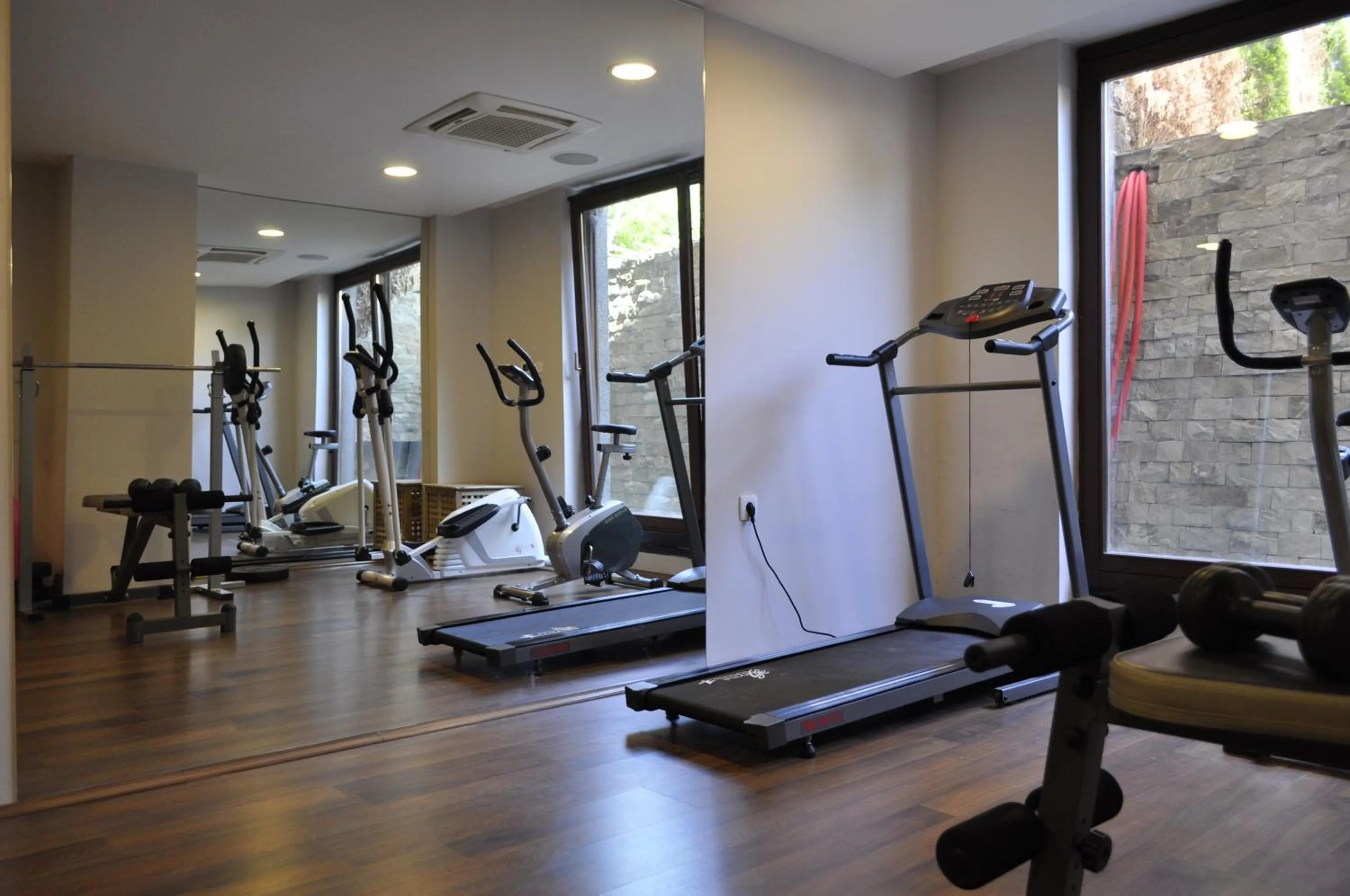 Fitness centre/facilities in Hotel Dolce International