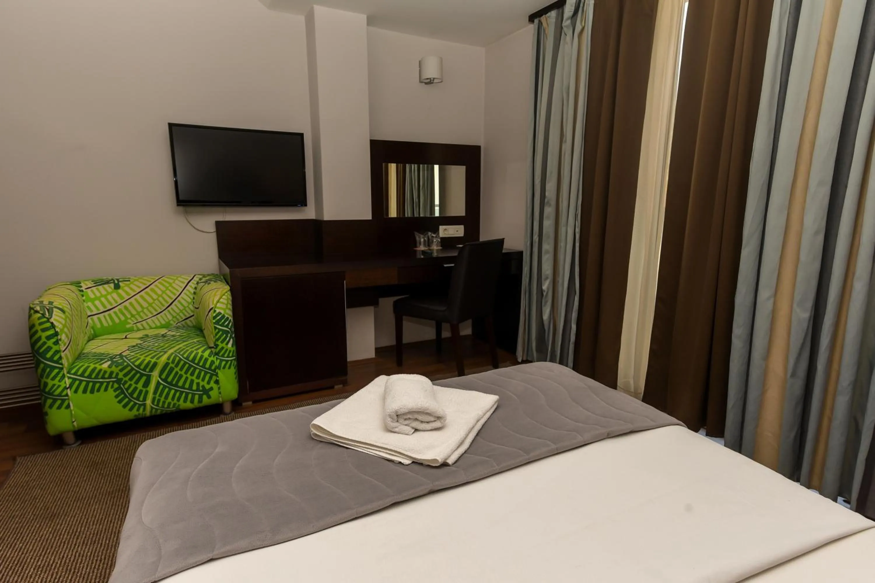 Photo of the whole room, Bed in Hotel Dolce International