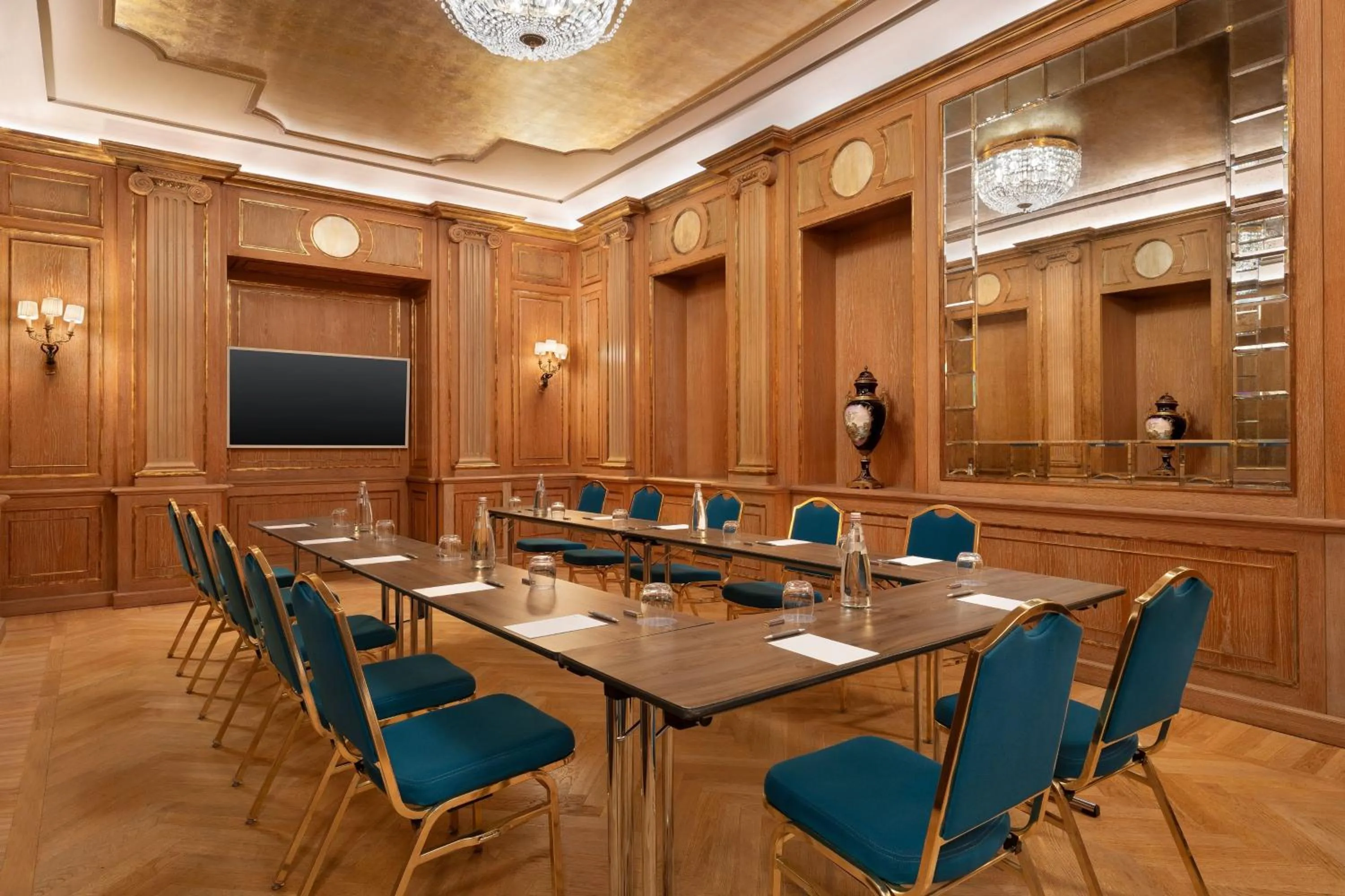 Meeting/conference room in The Westin Palace, Milan