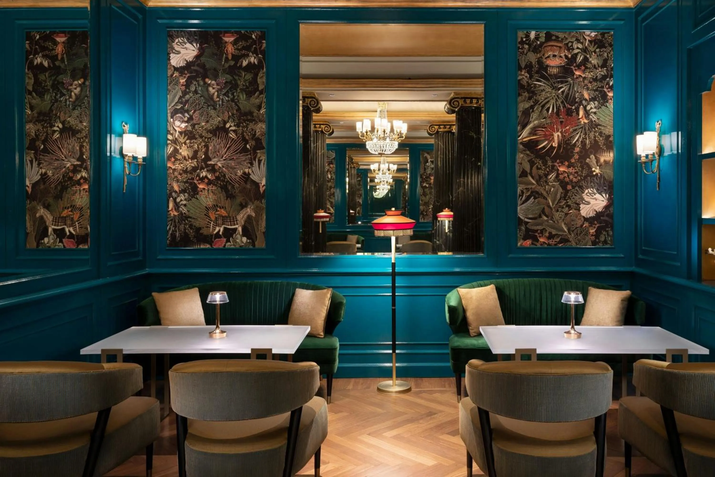 Lounge or bar in The Westin Palace, Milan