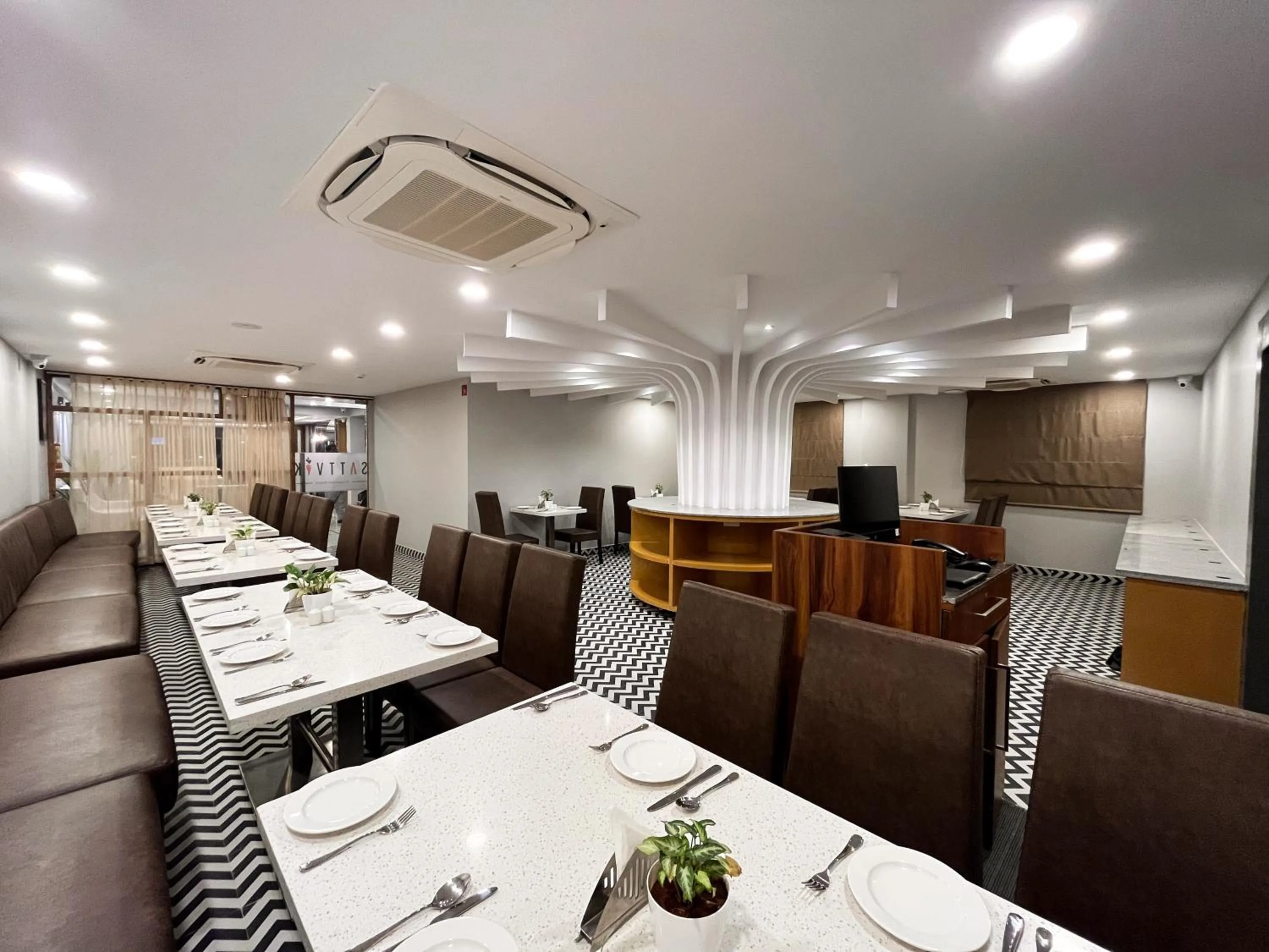 Restaurant/places to eat in Clarks Inn , Airport Bangalore