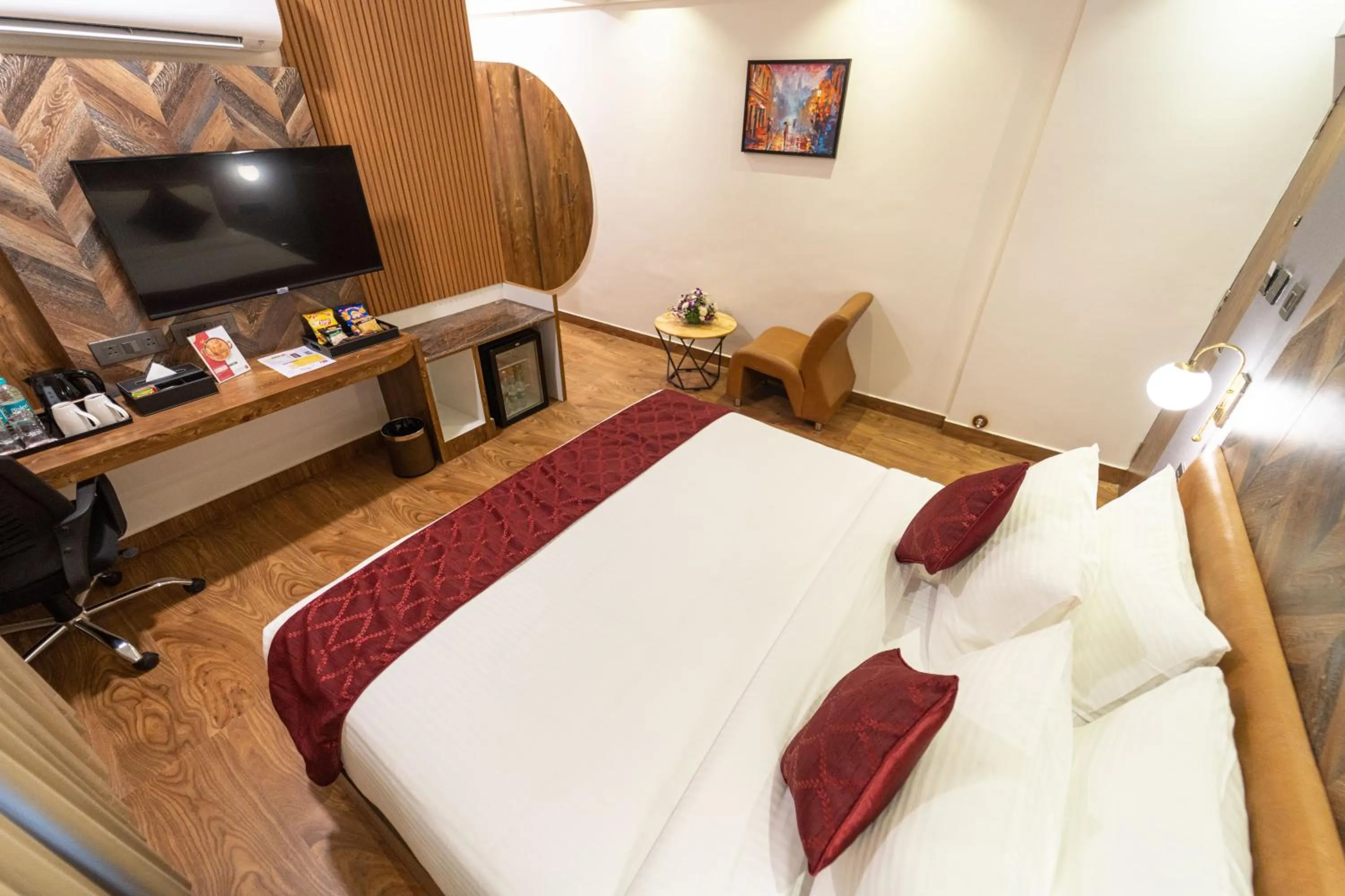 Bedroom, Bed in Clarks Inn , Airport Bangalore