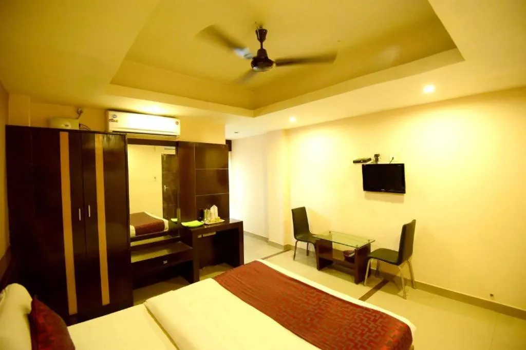 Bedroom, Bed in Shastri Paradise opst to KSRTC Bus Stand