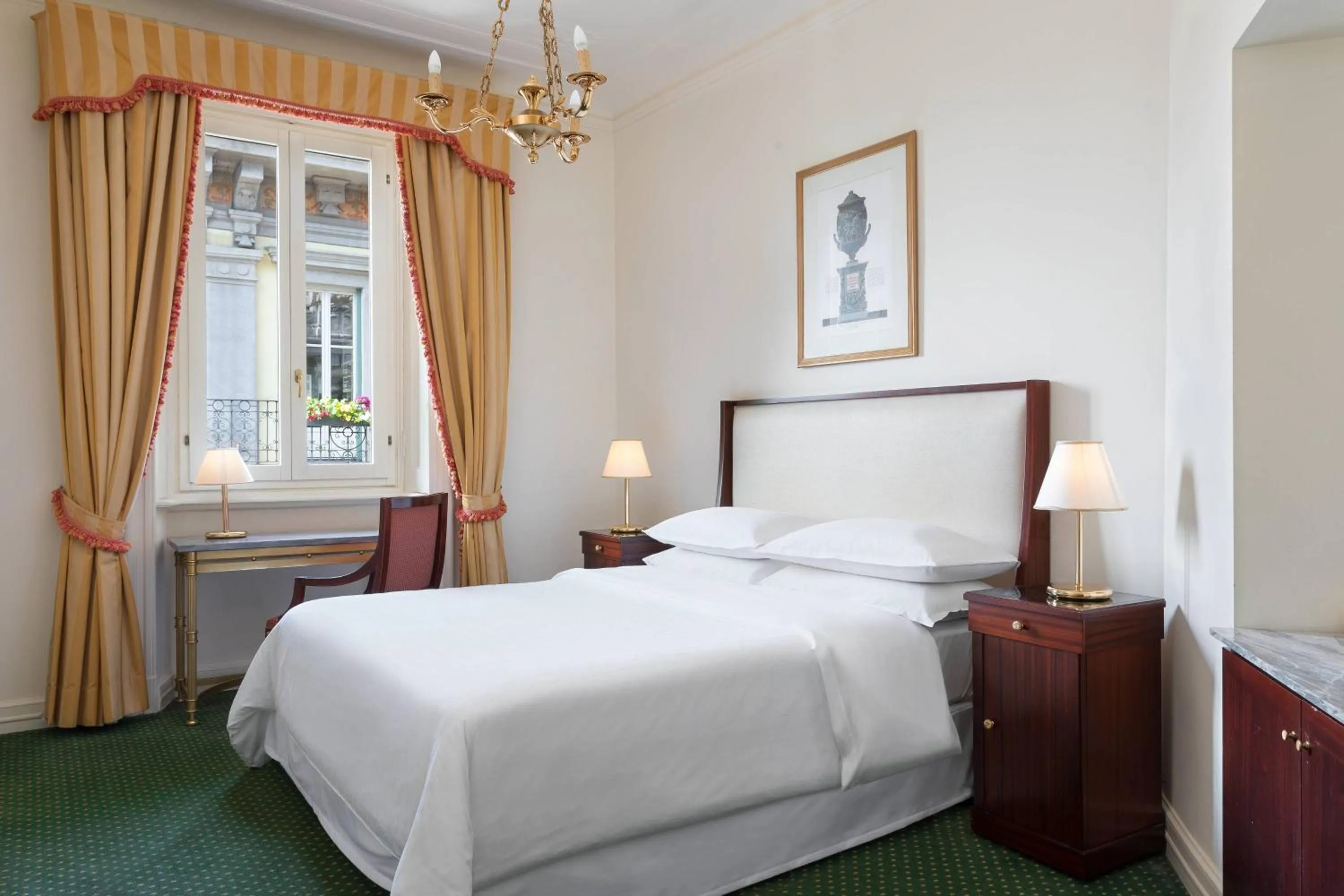 Photo of the whole room in Sheraton Diana Majestic