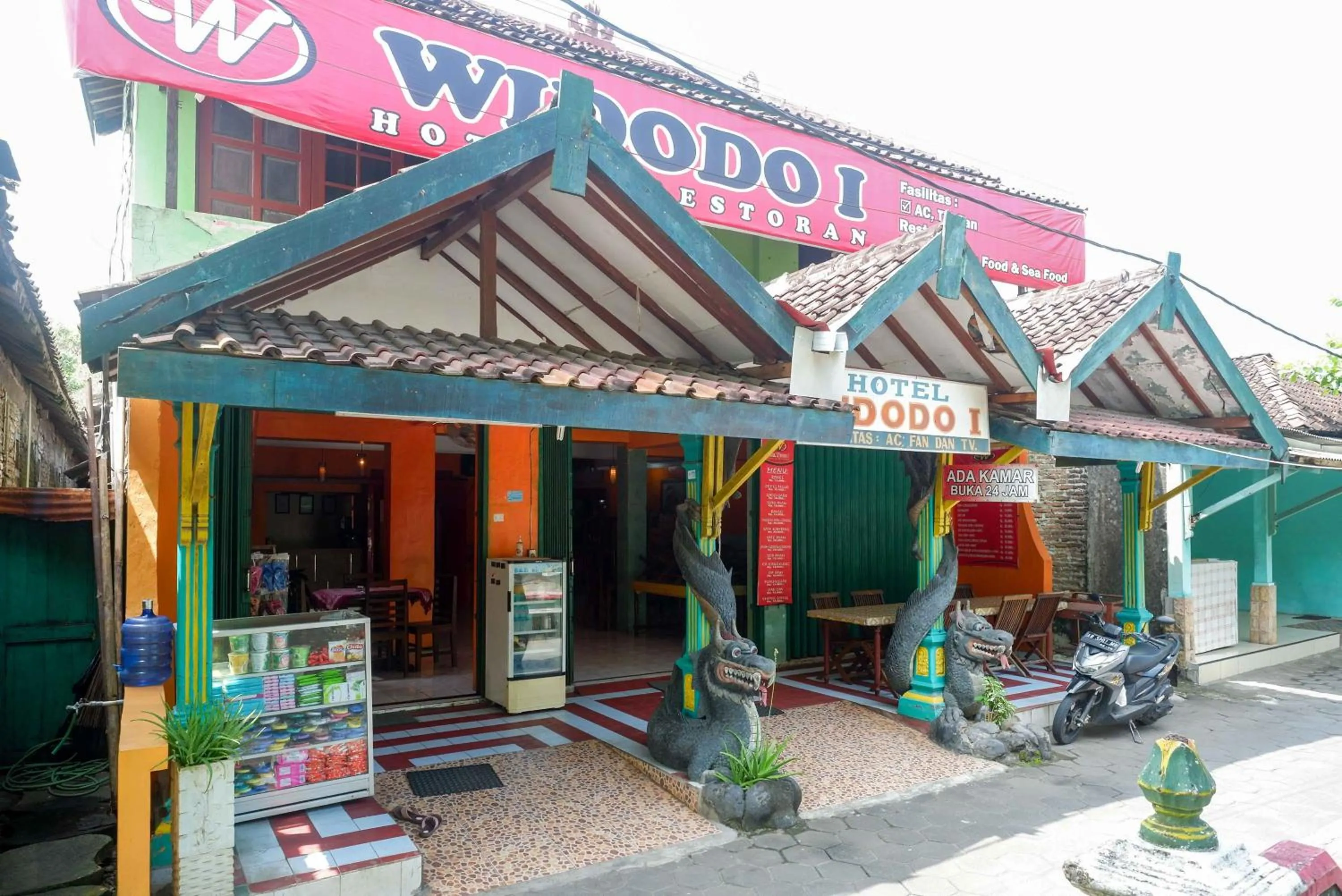 Property building in Hotel Widodo 1 Parangtritis RedPartner
