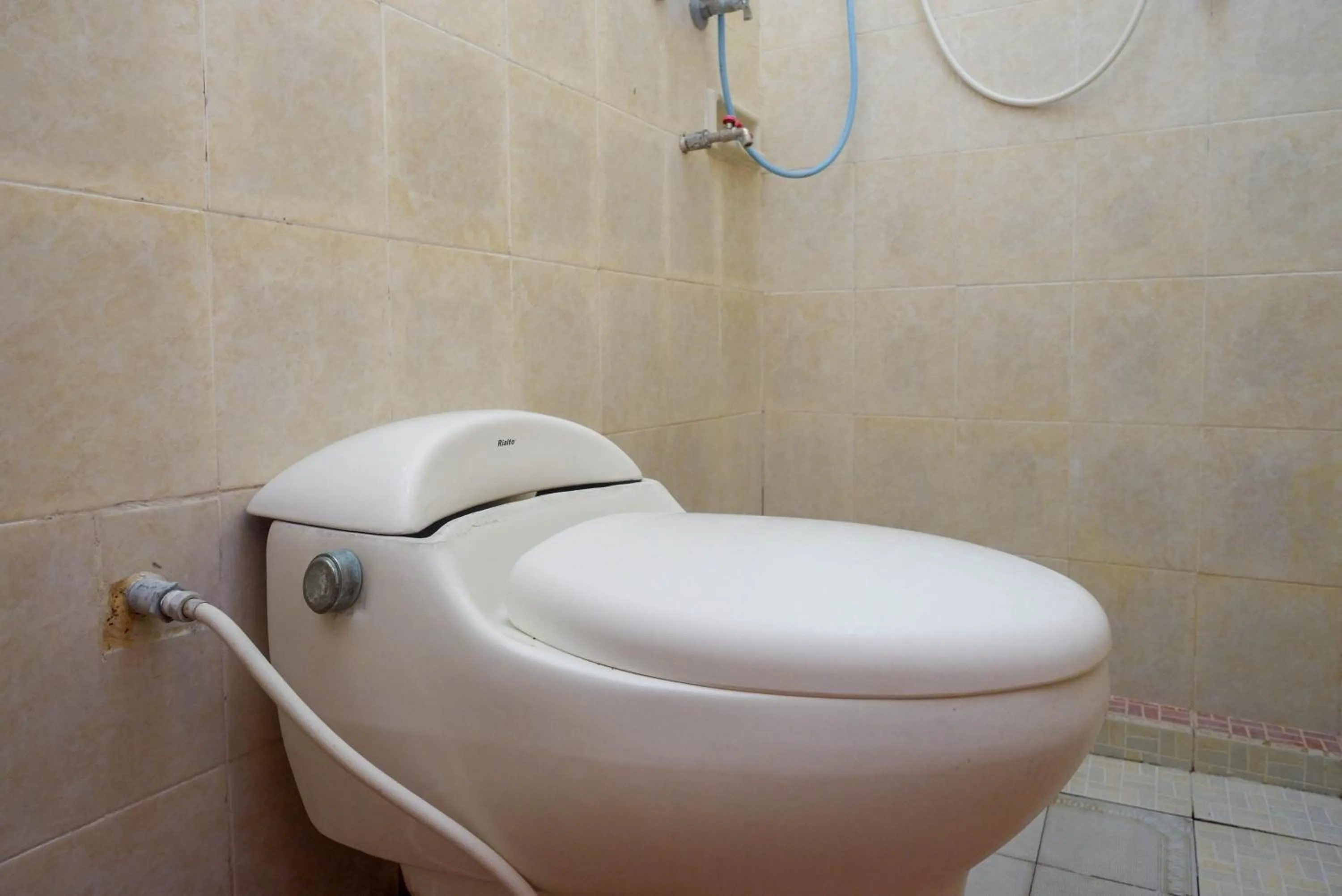 Bathroom in Hotel Widodo 1 Parangtritis RedPartner