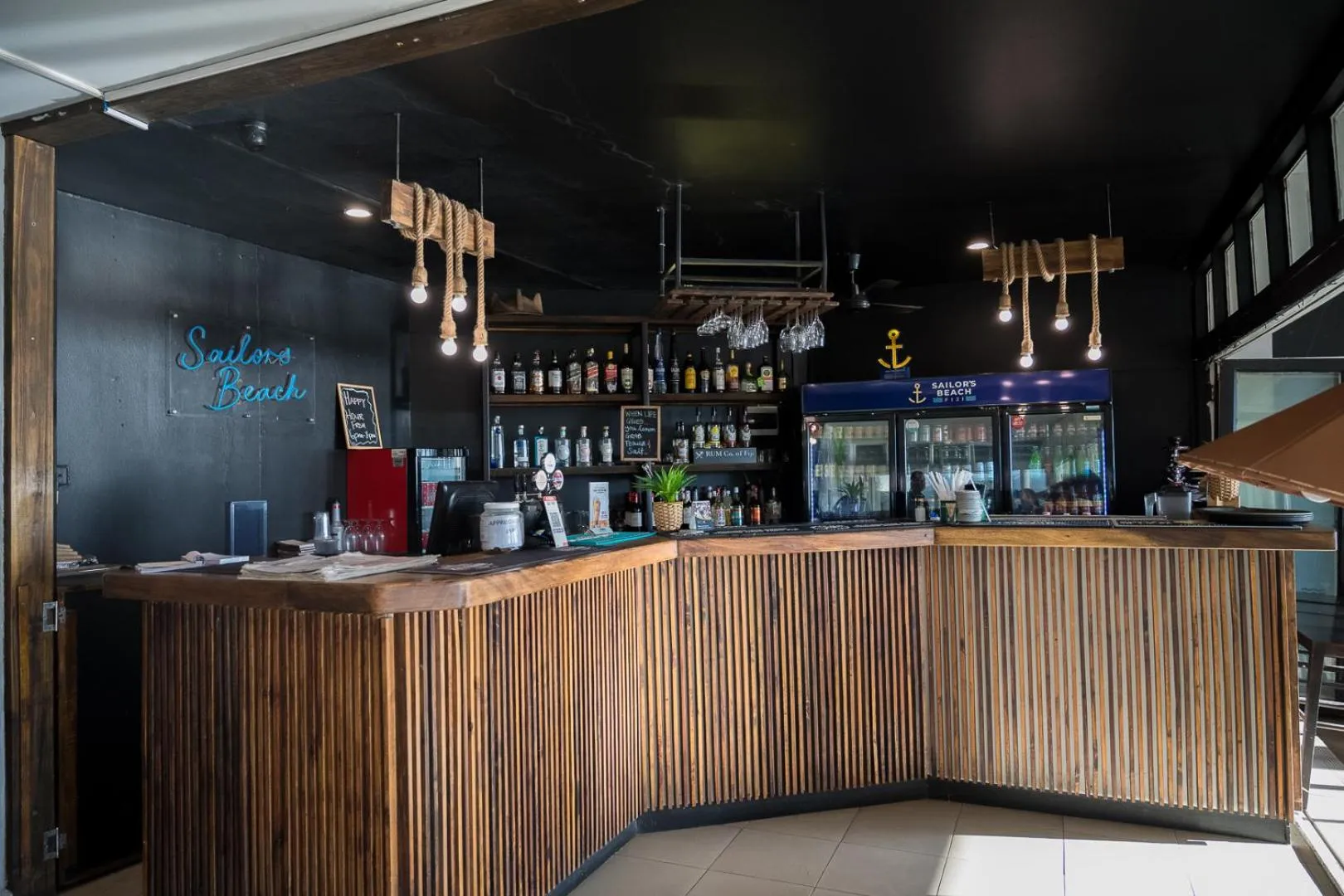 Restaurant/places to eat in Sailors Beach Fiji