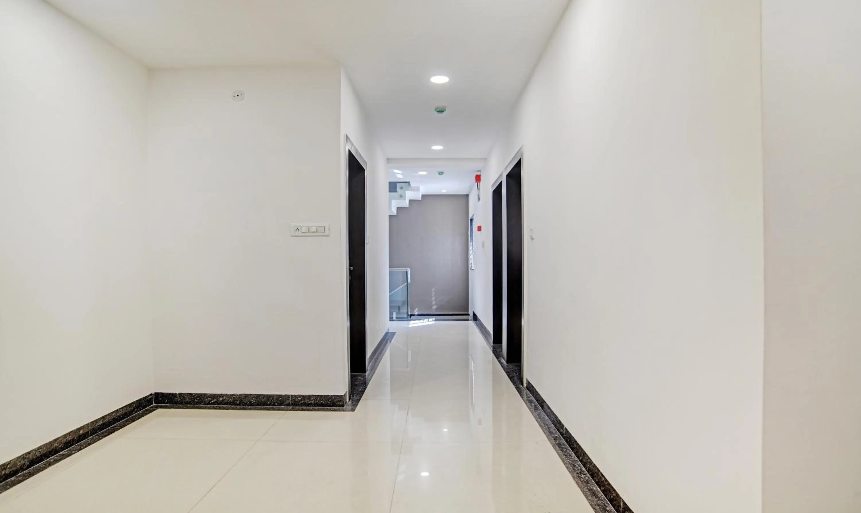 Lobby or reception in Treebo Grand Euro Pipliyahana Square