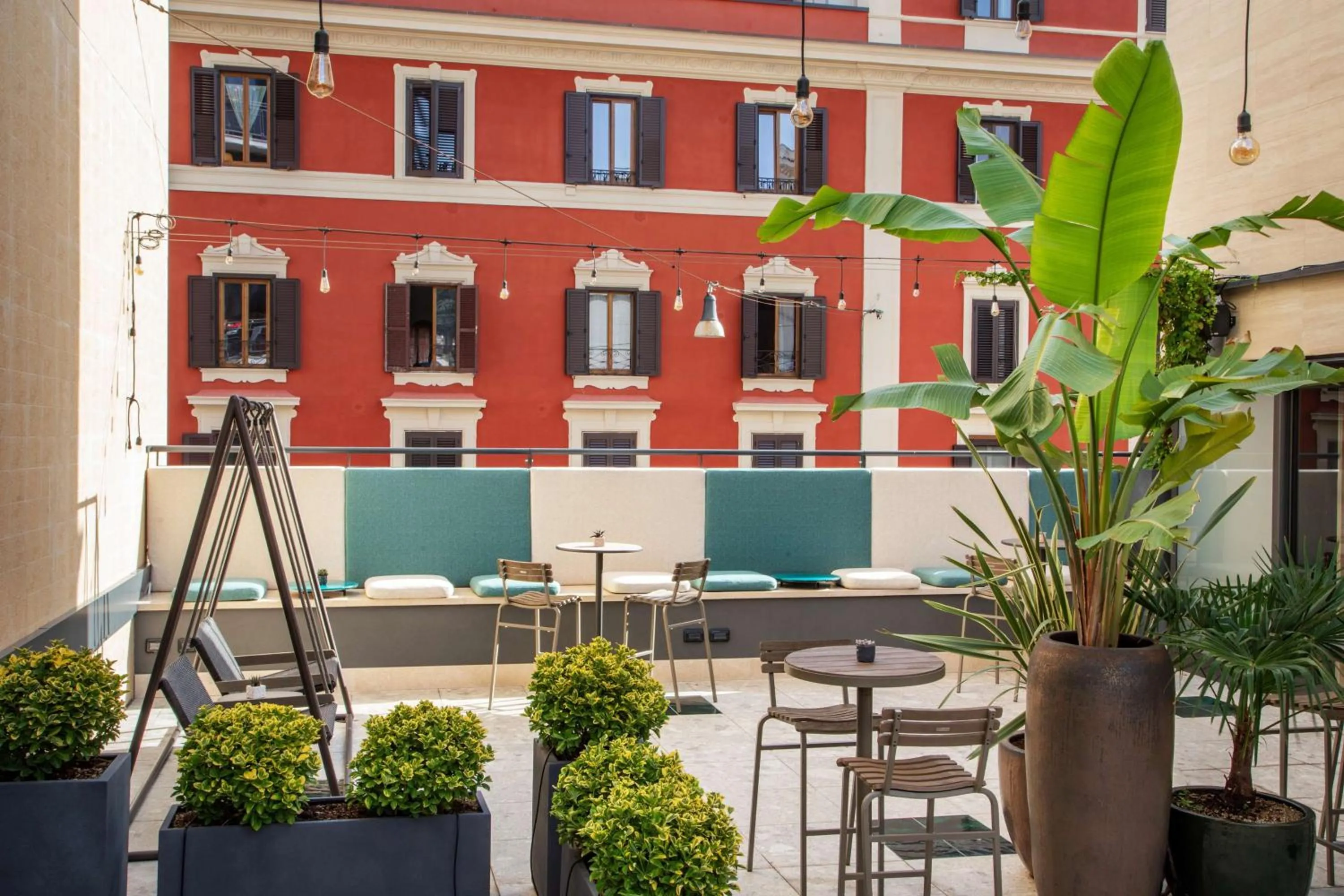 Patio in Best Western Plus Hotel Spring House