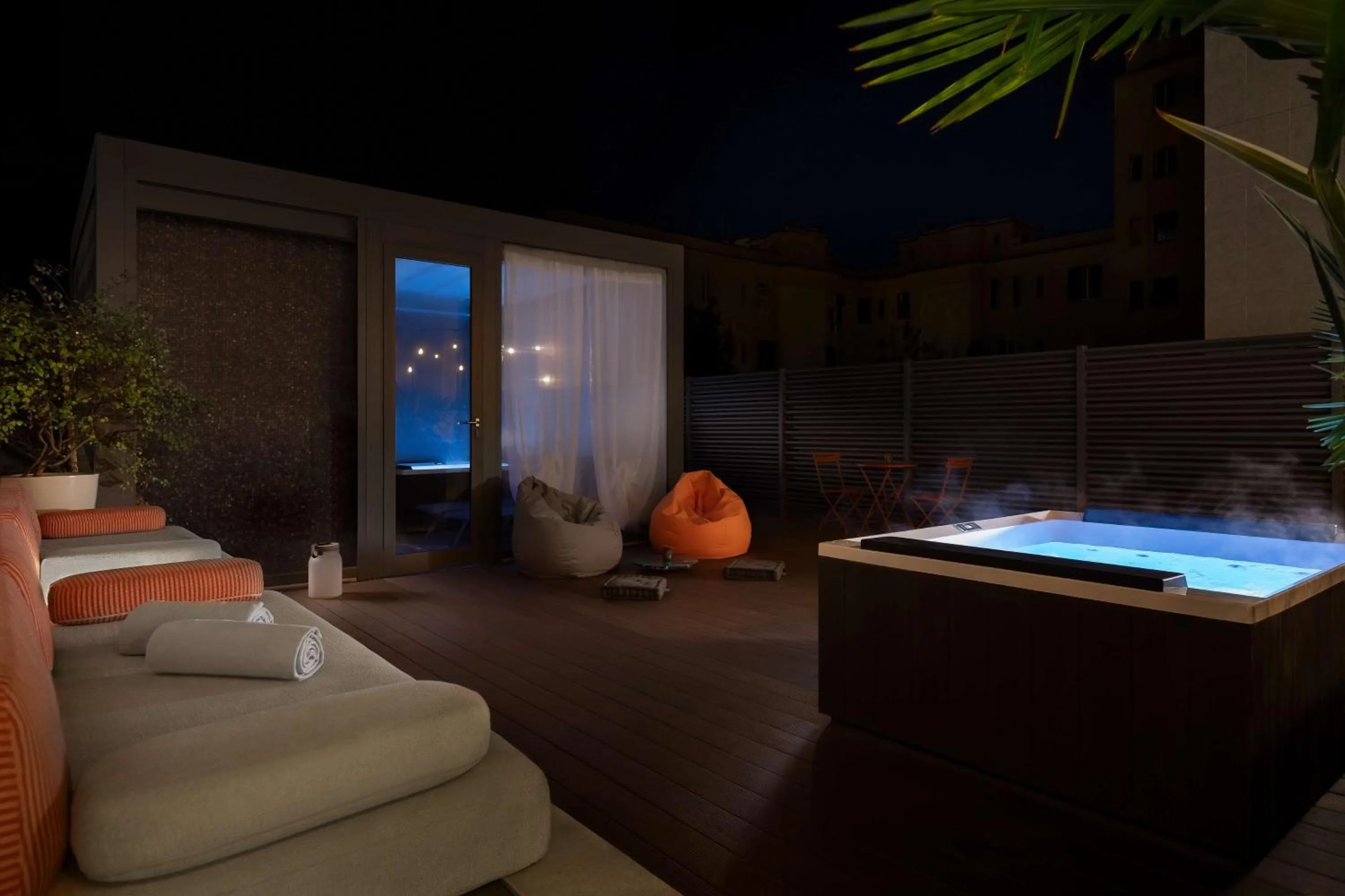 Patio in Best Western Plus Hotel Spring House