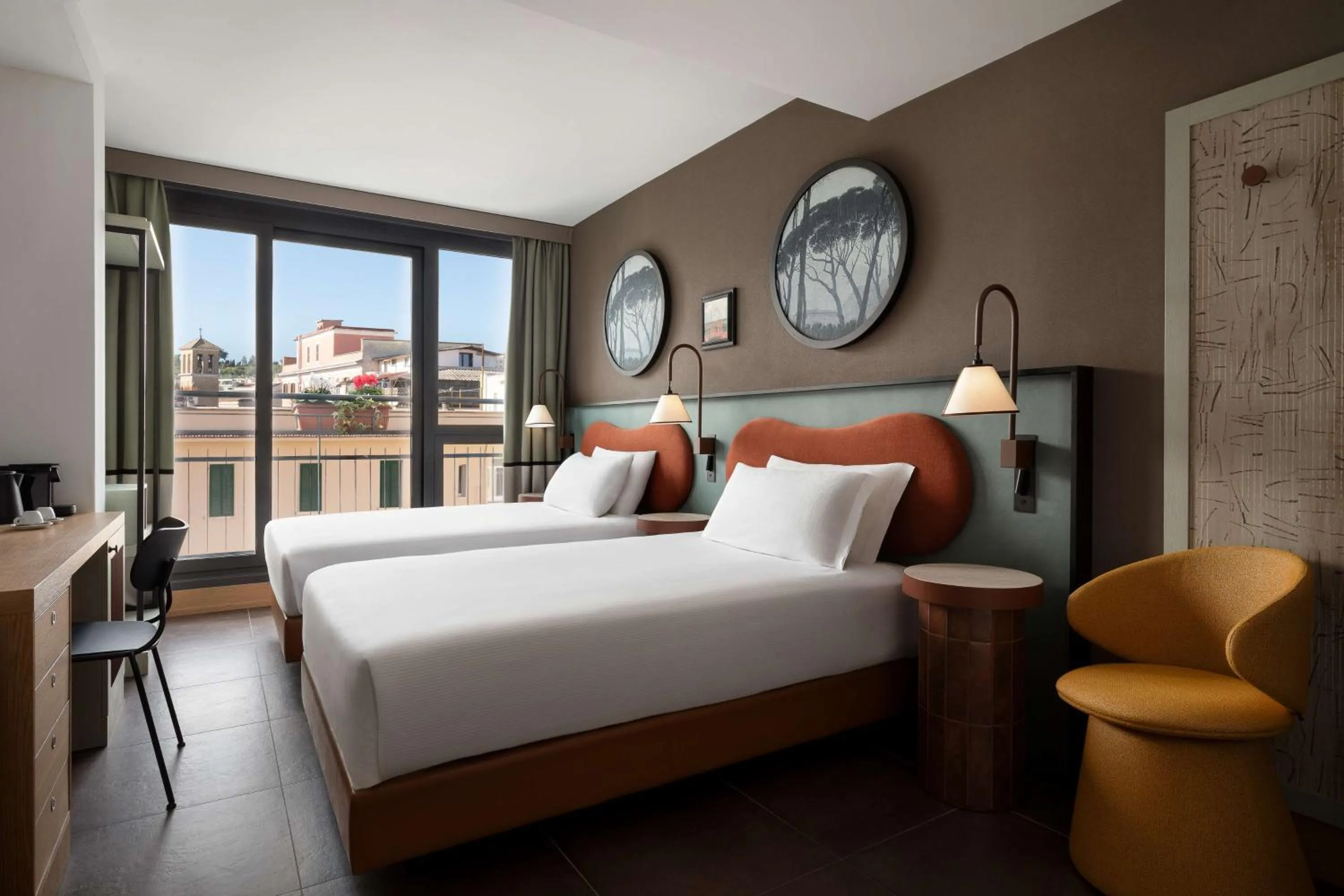 Bed in Best Western Plus Hotel Spring House