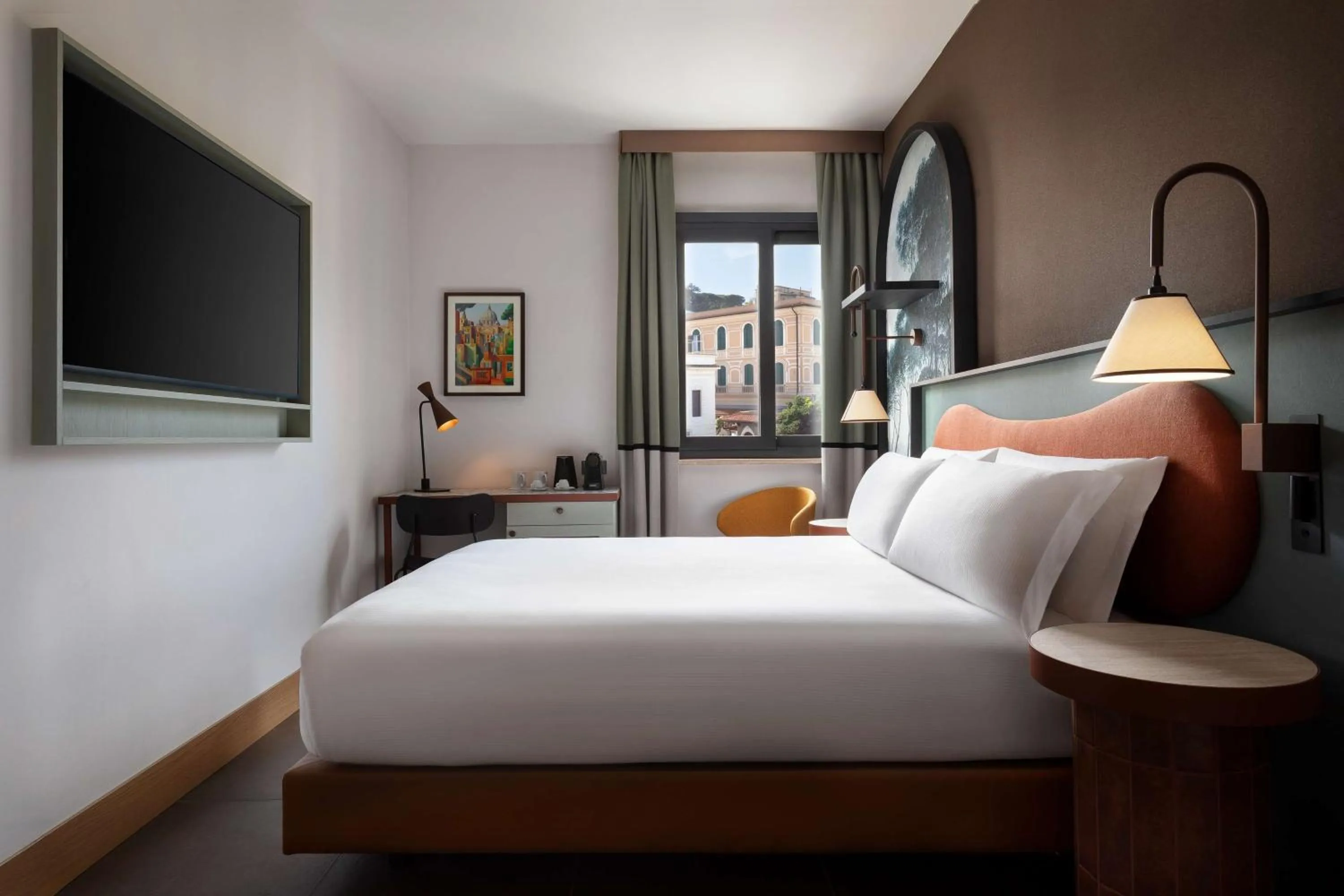 Bed in Best Western Plus Hotel Spring House