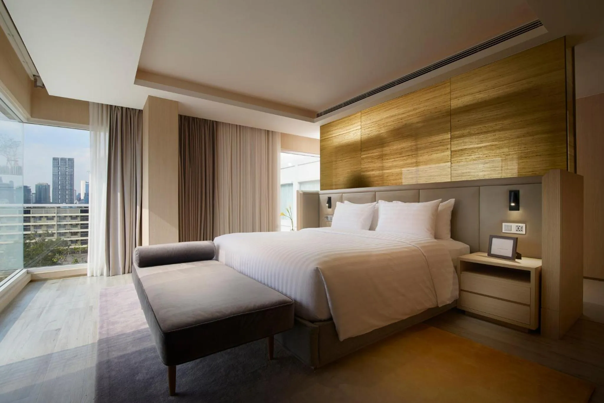 Photo of the whole room, Bed in Shama Yen-Akat Bangkok