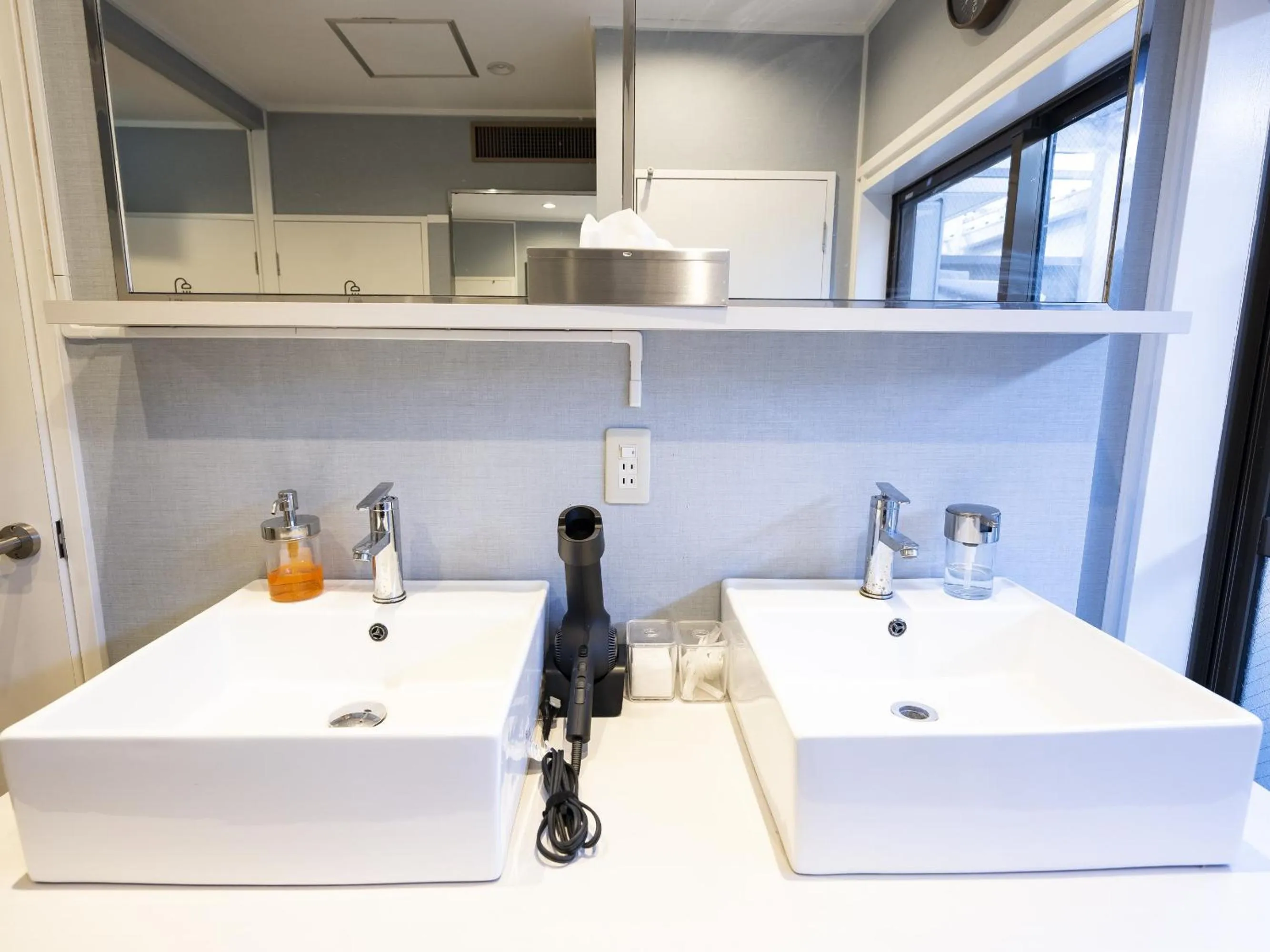 Area and facilities in Usatsuno Osu