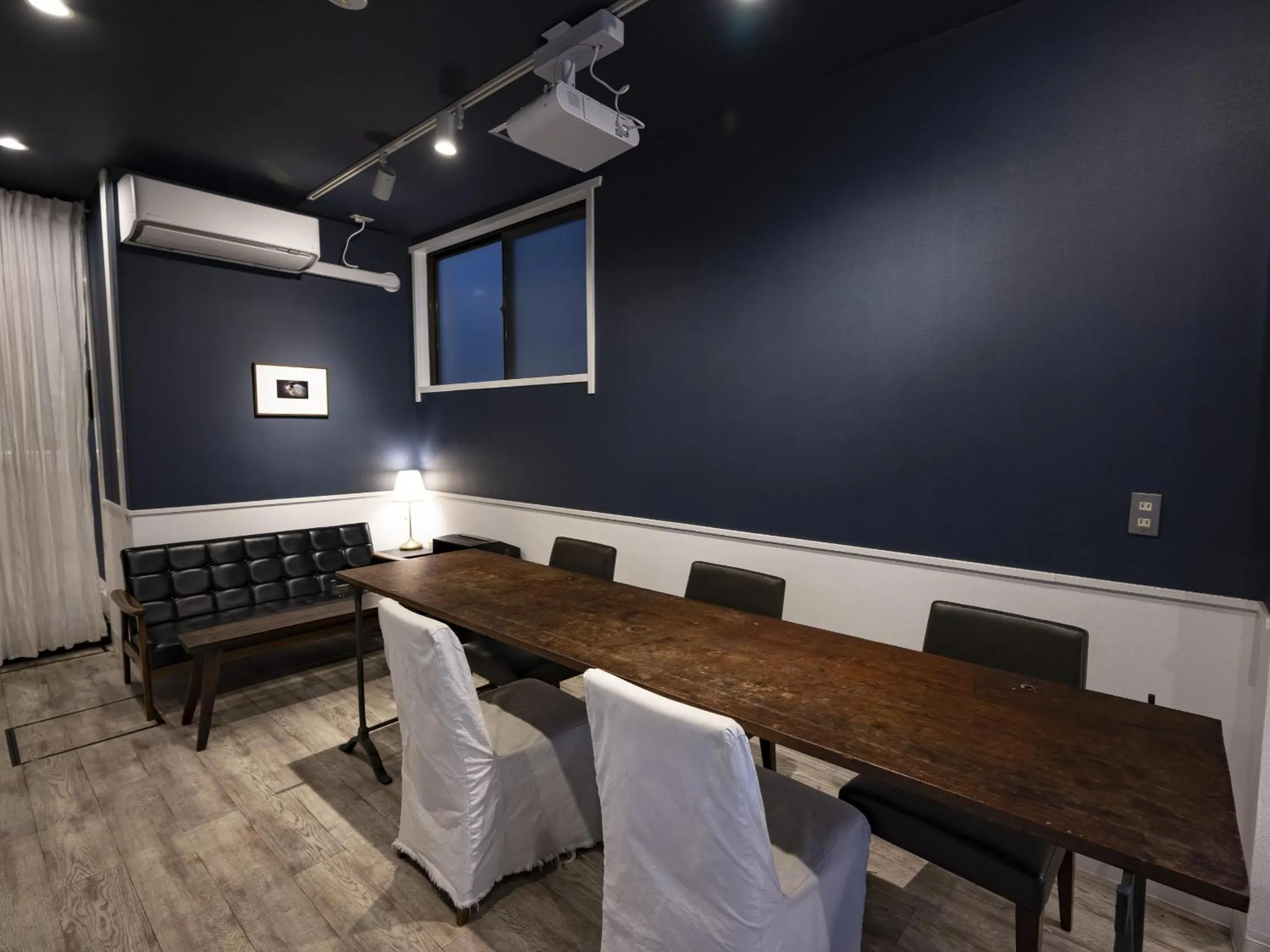 Communal lounge/ TV room in Usatsuno Osu