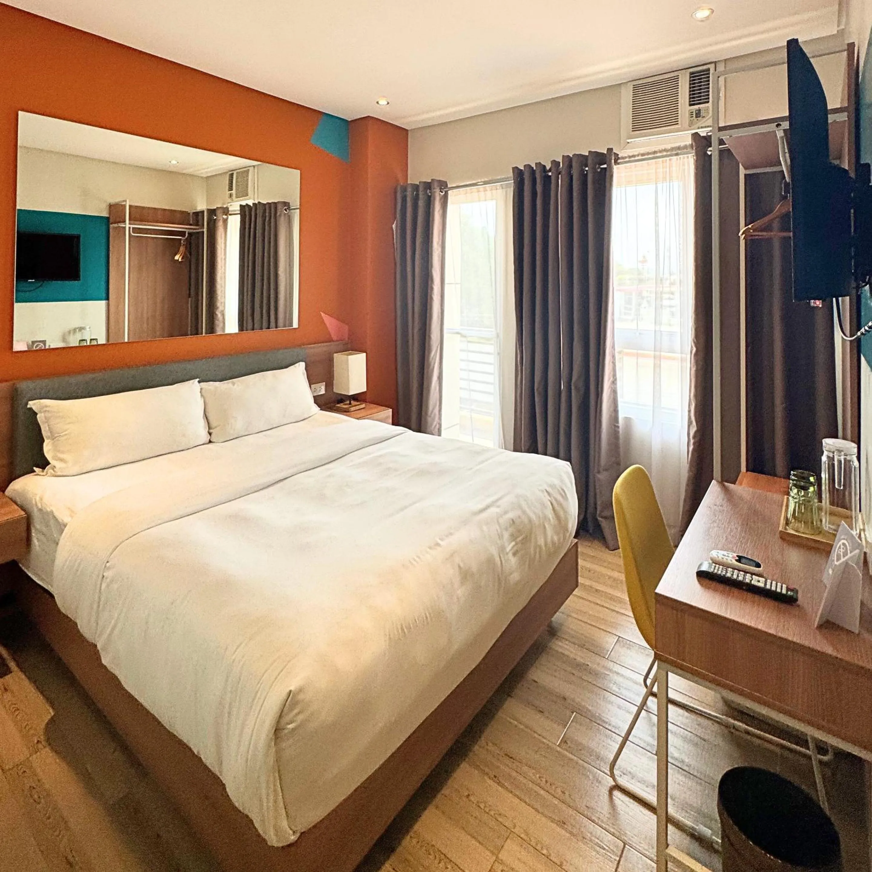 Bed in Luxebridge Hotel