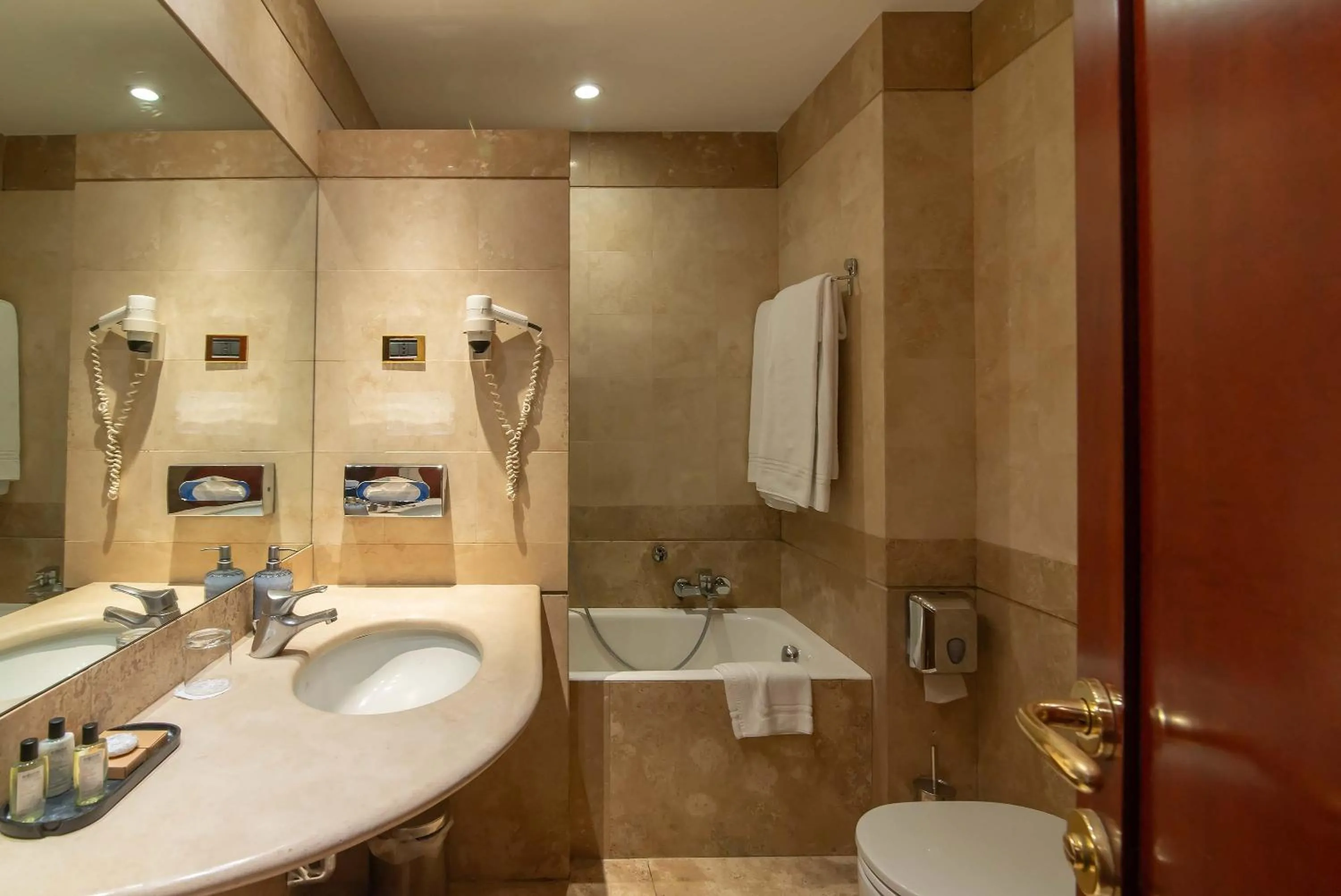 Bathroom in Hotel Accademia