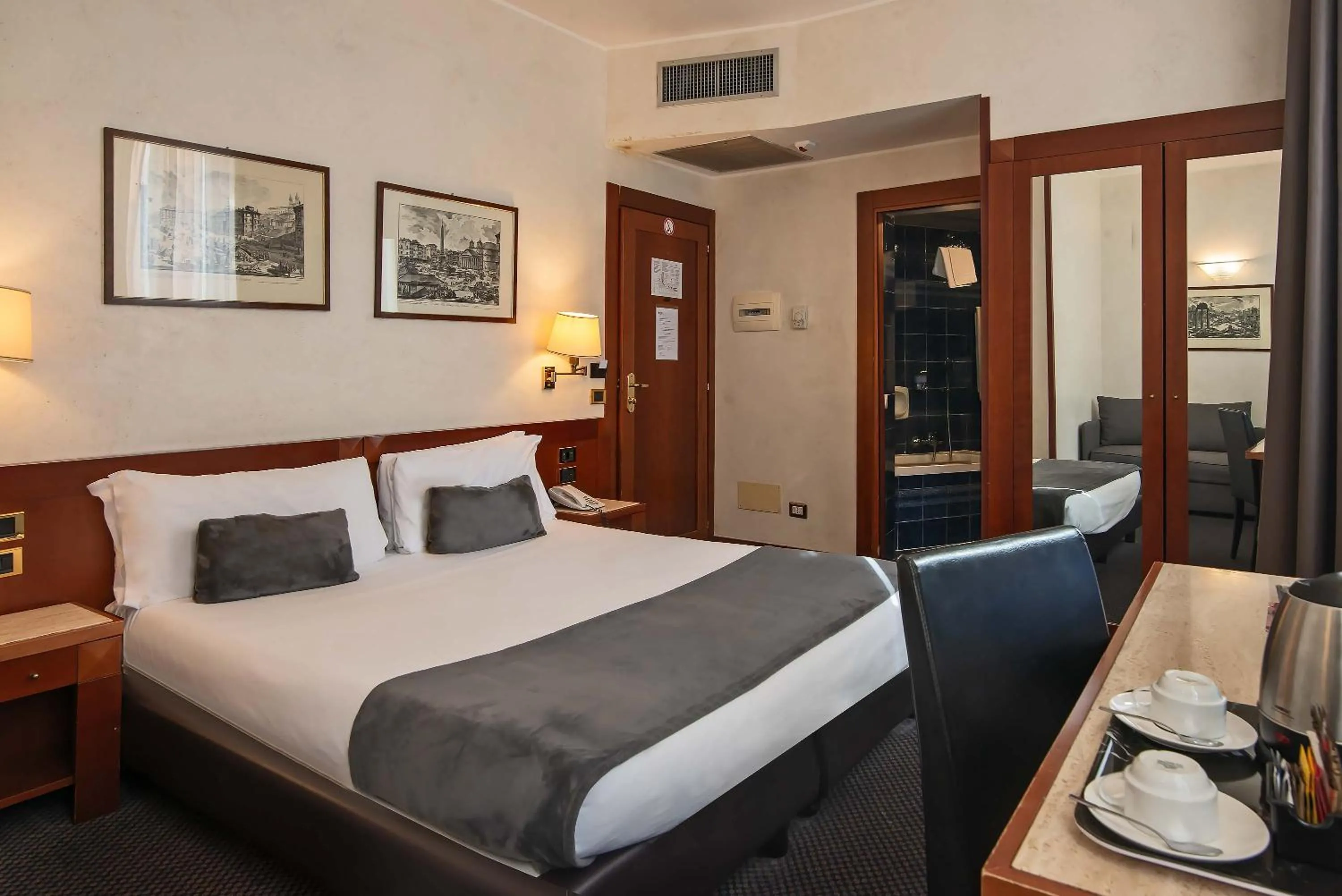 Bed in Hotel Accademia