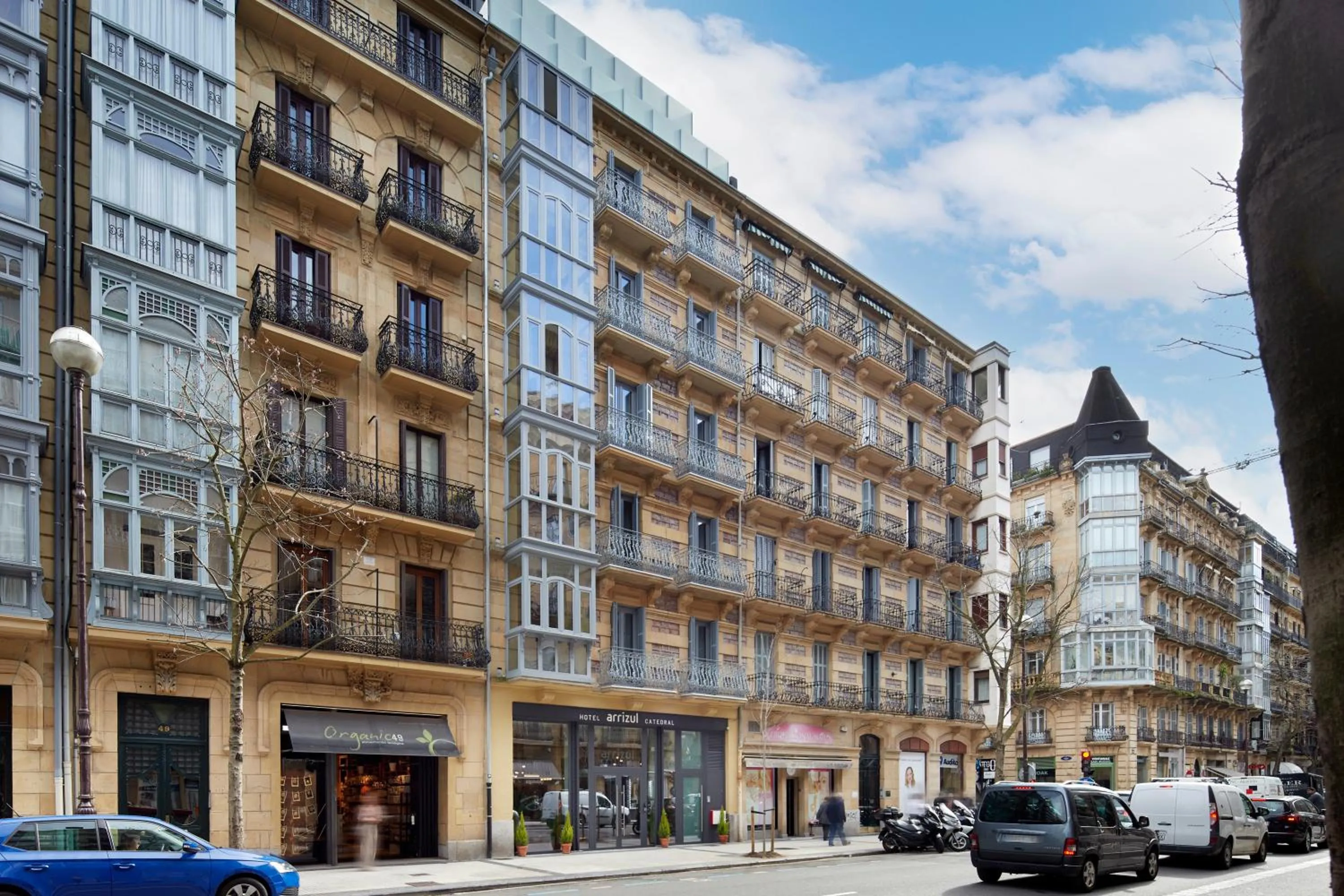 Property building in HOTEL ARRiZUL CATEDRAL 3 SUP