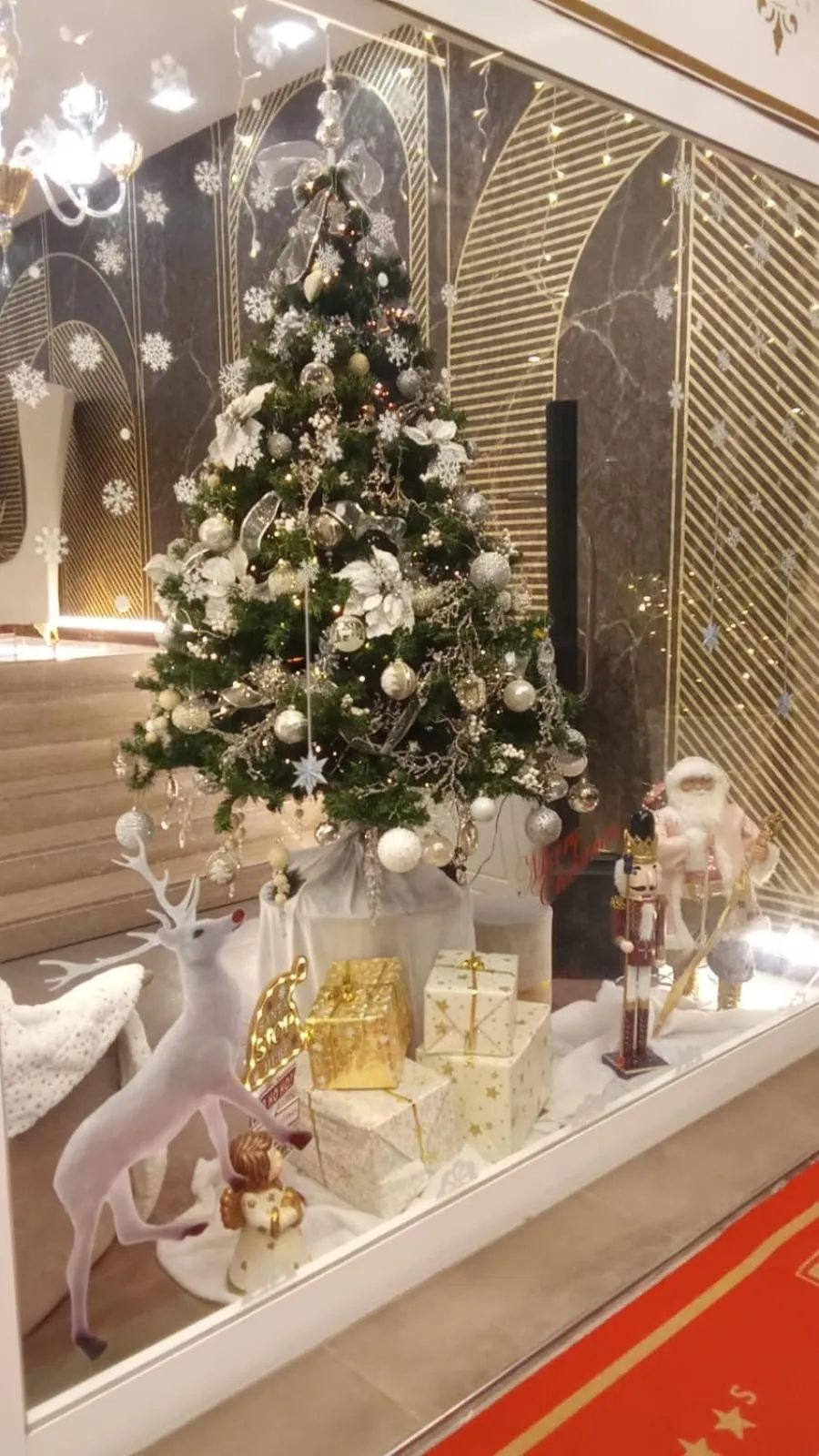 Facade/entrance in Amsterdam Suite Hotel & SPA