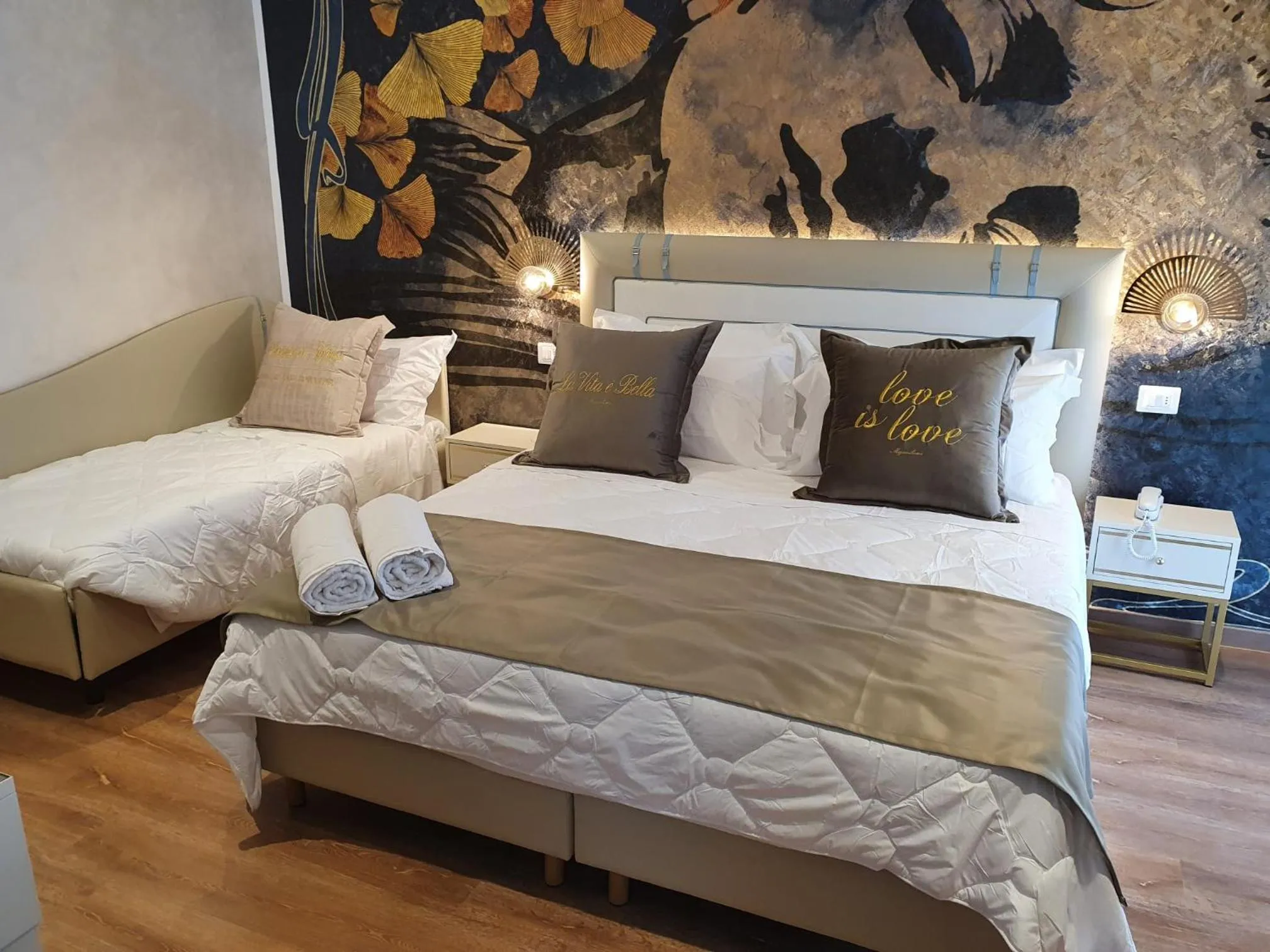 Bedroom, Bed in Amsterdam Suite Hotel & SPA