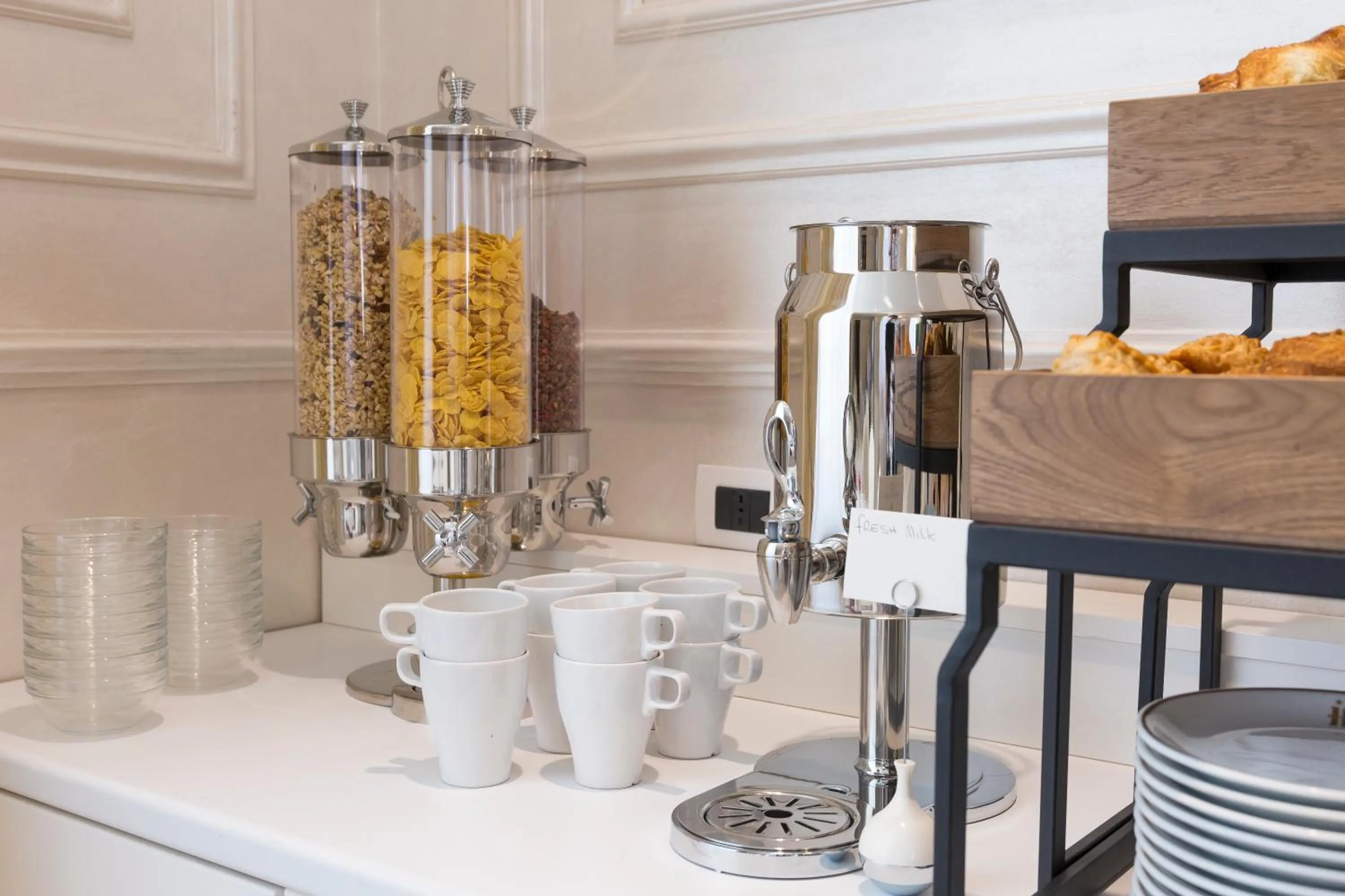 Breakfast in Amsterdam Suite Hotel & SPA