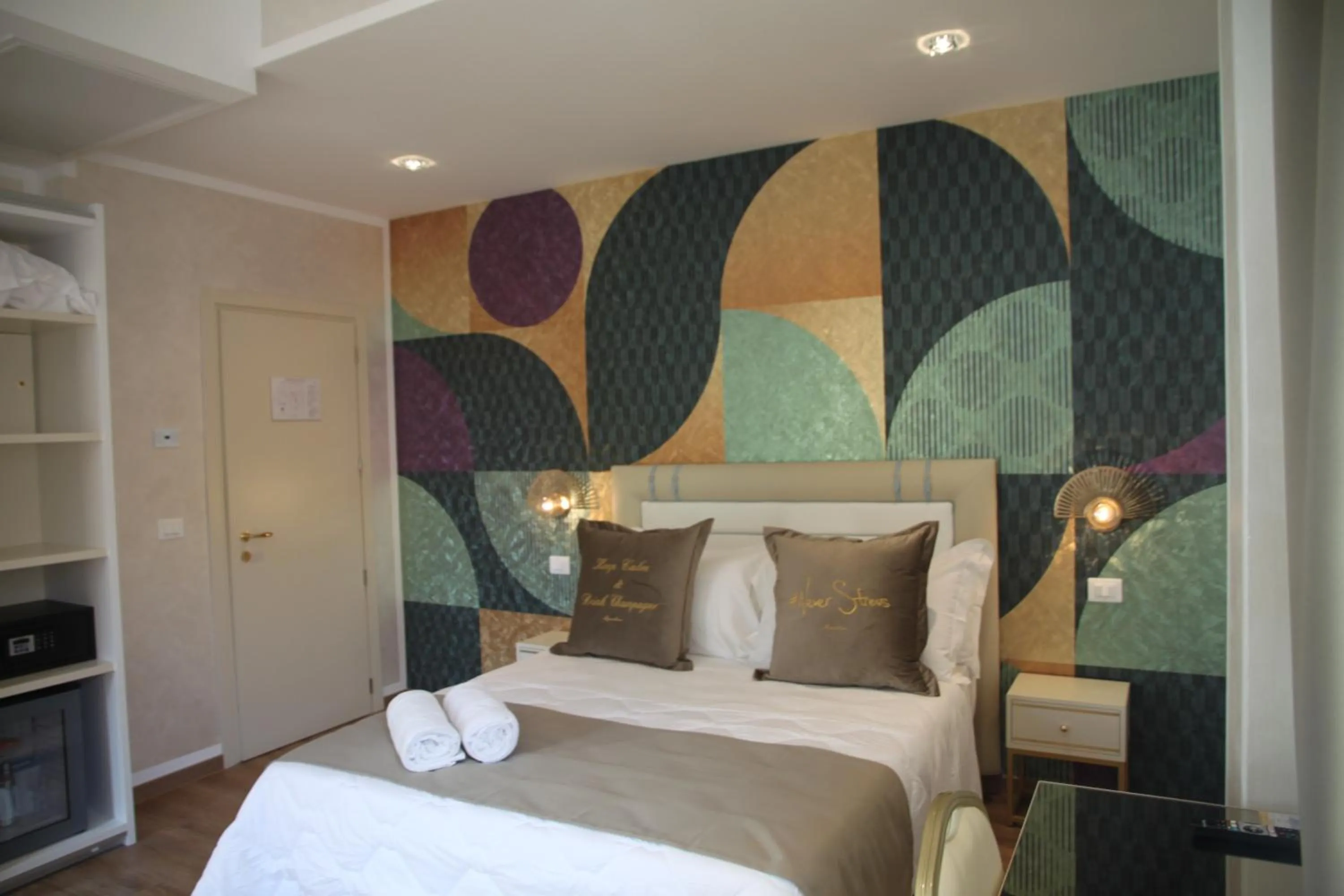 Bedroom, Bed in Amsterdam Suite Hotel & SPA