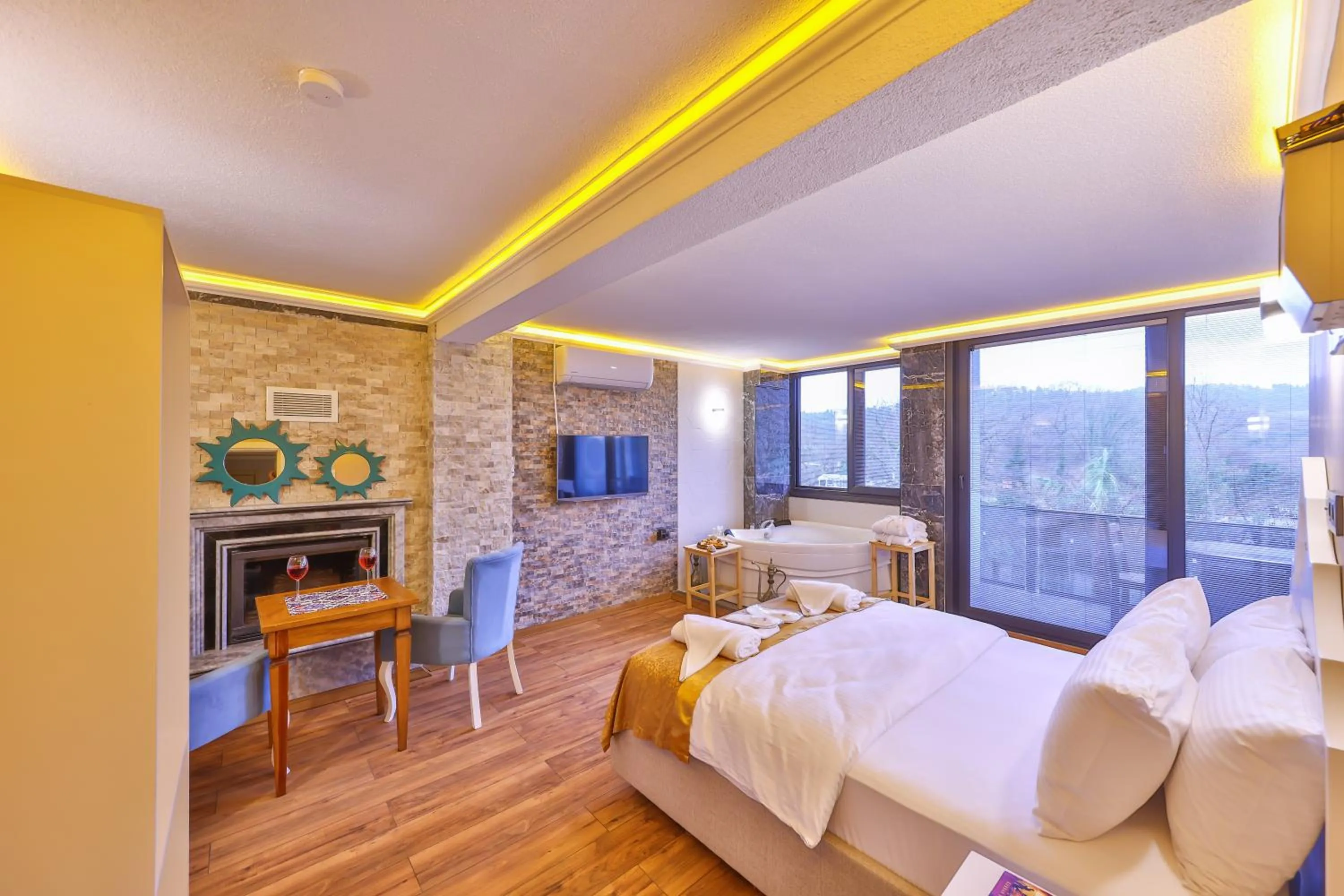 Photo of the whole room, Bed in Ağva Pieria Luxury Hotel Plus 16