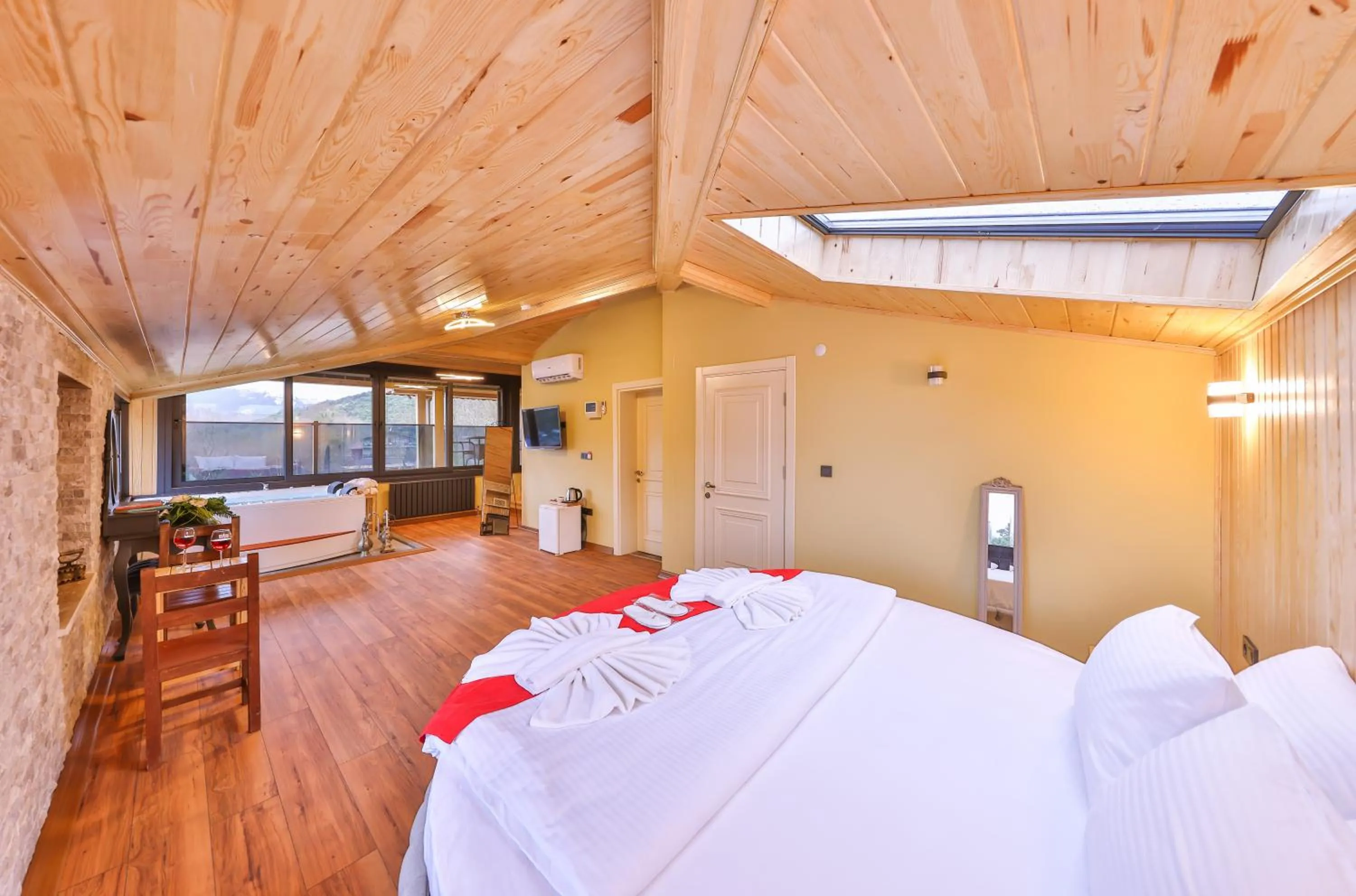 Bedroom, Bed in Ağva Pieria Luxury Hotel Plus 16