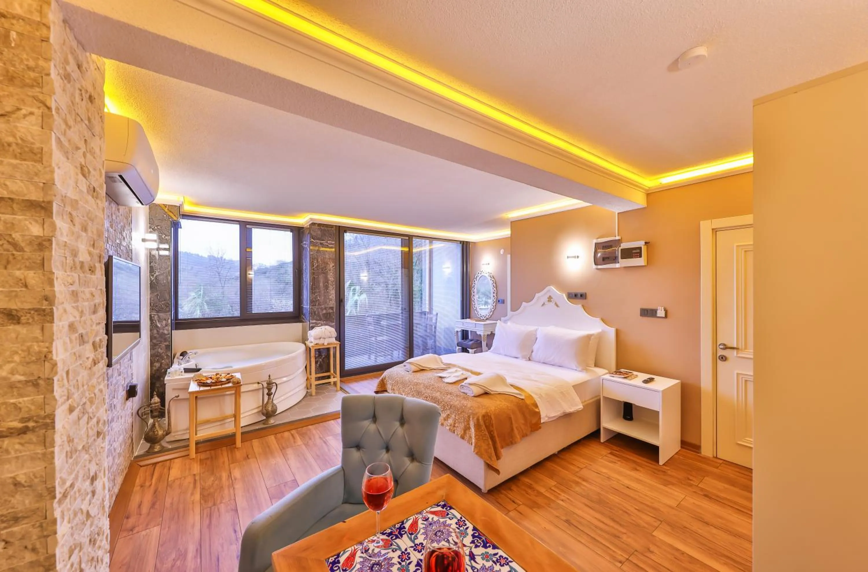 Coffee/tea facilities, Bed in Ağva Pieria Luxury Hotel Plus 16