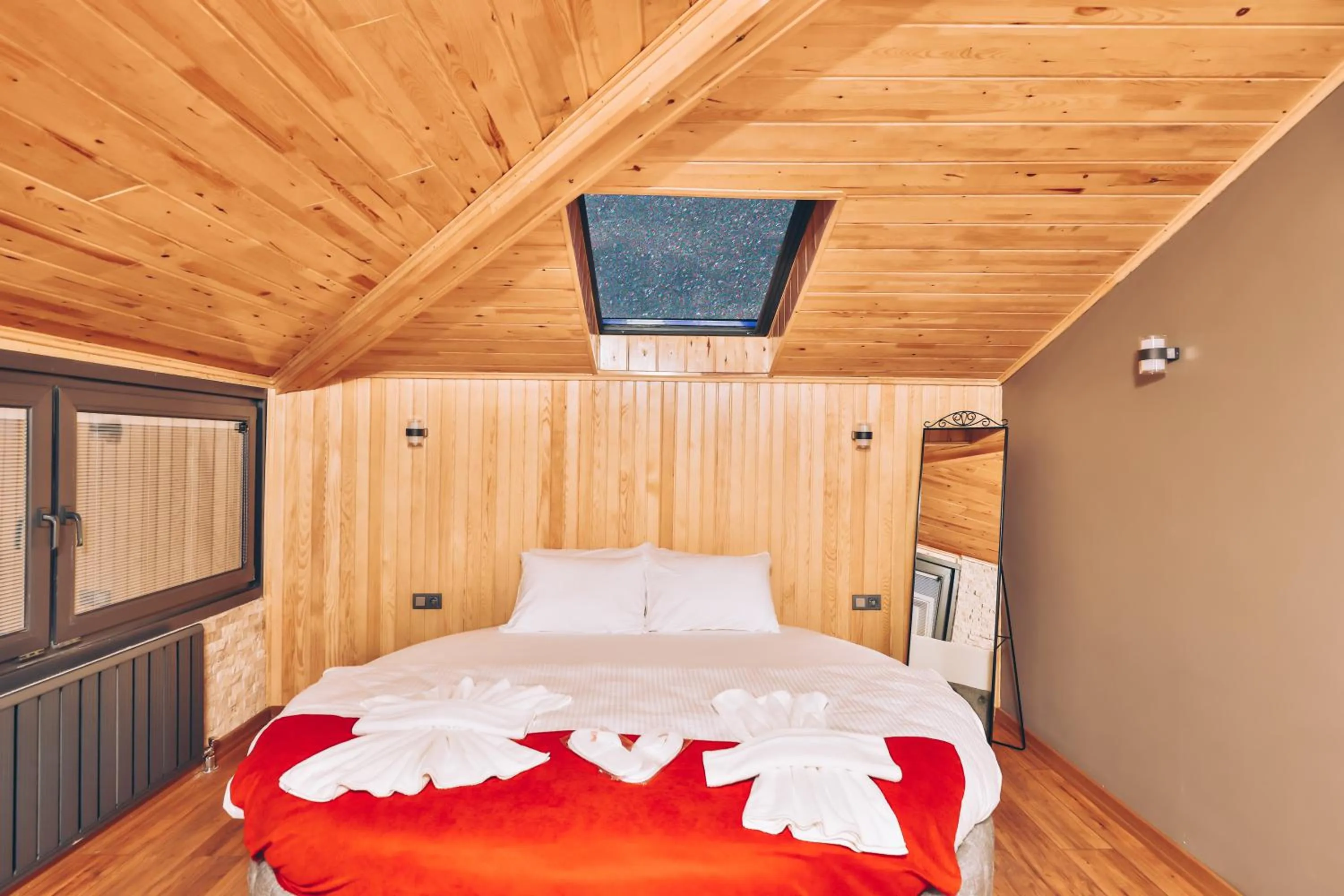 Bedroom, Bed in Ağva Pieria Luxury Hotel Plus 16