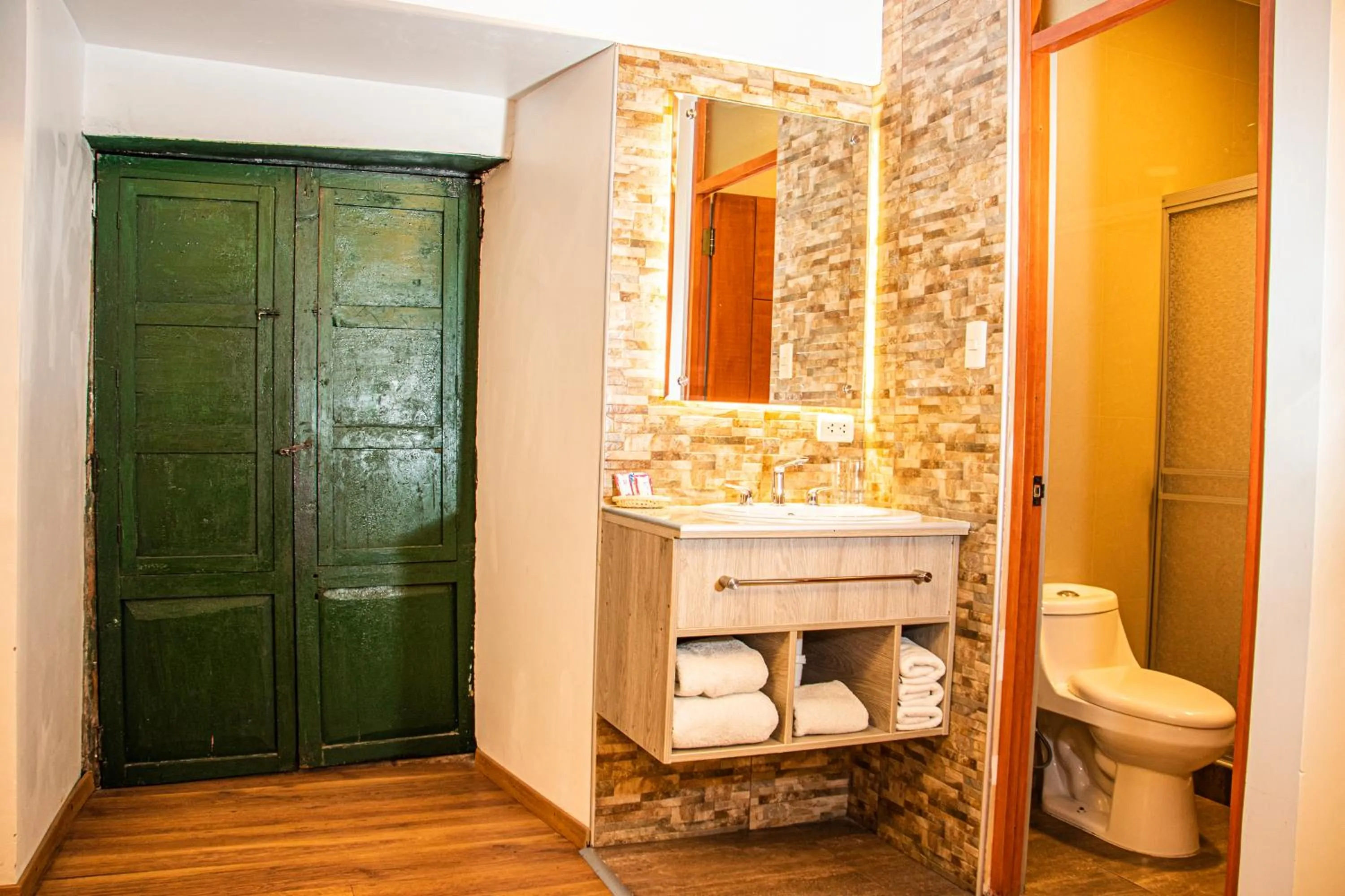 Toilet in Estancia San Pedro Hotel