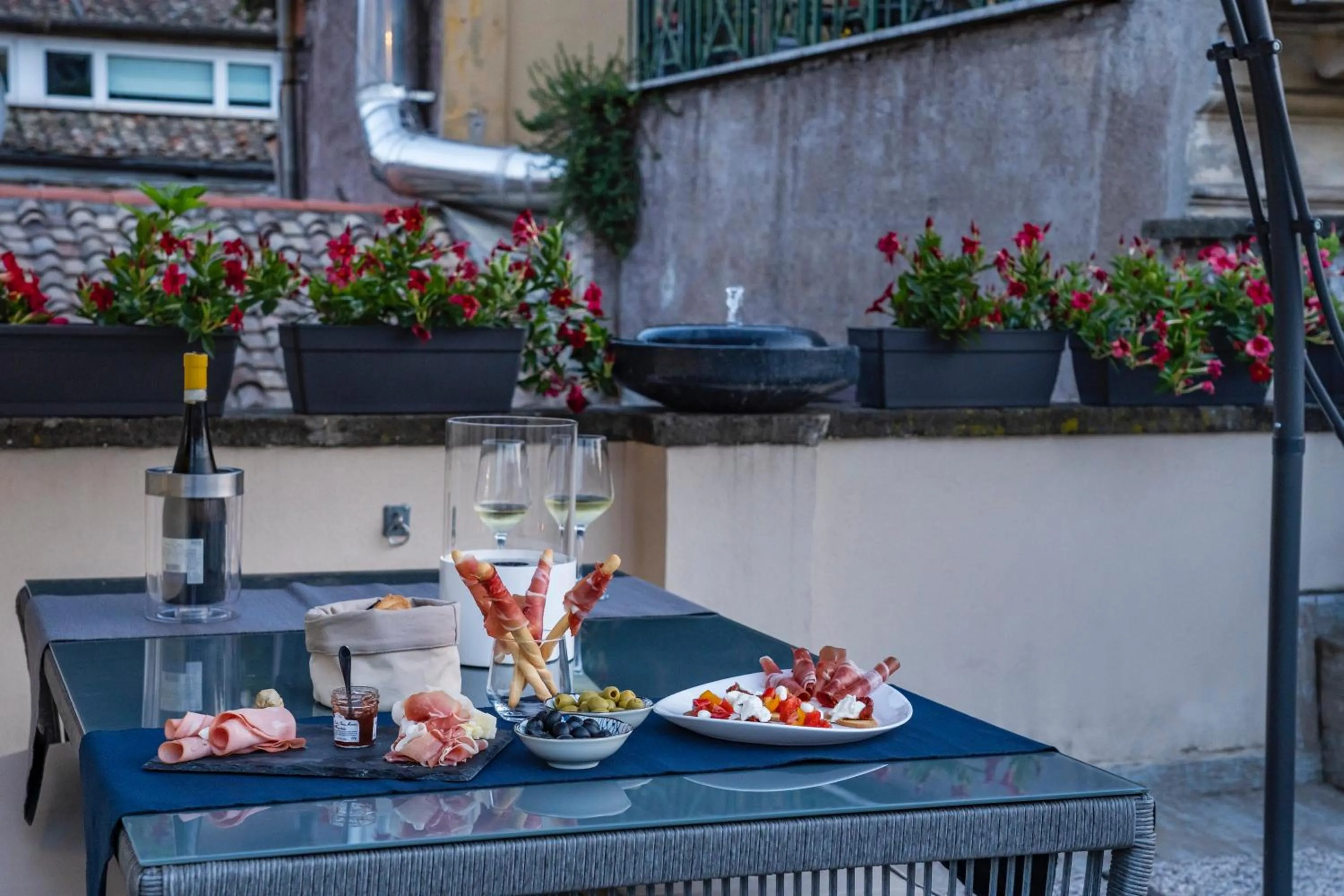 Food and drinks in AG Spanish Steps Terrace