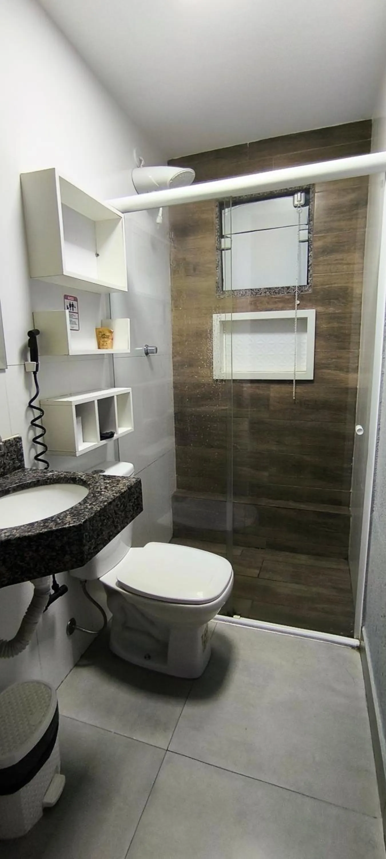 Bathroom in Pousada Sol e Descanso - by Easy Hotéis