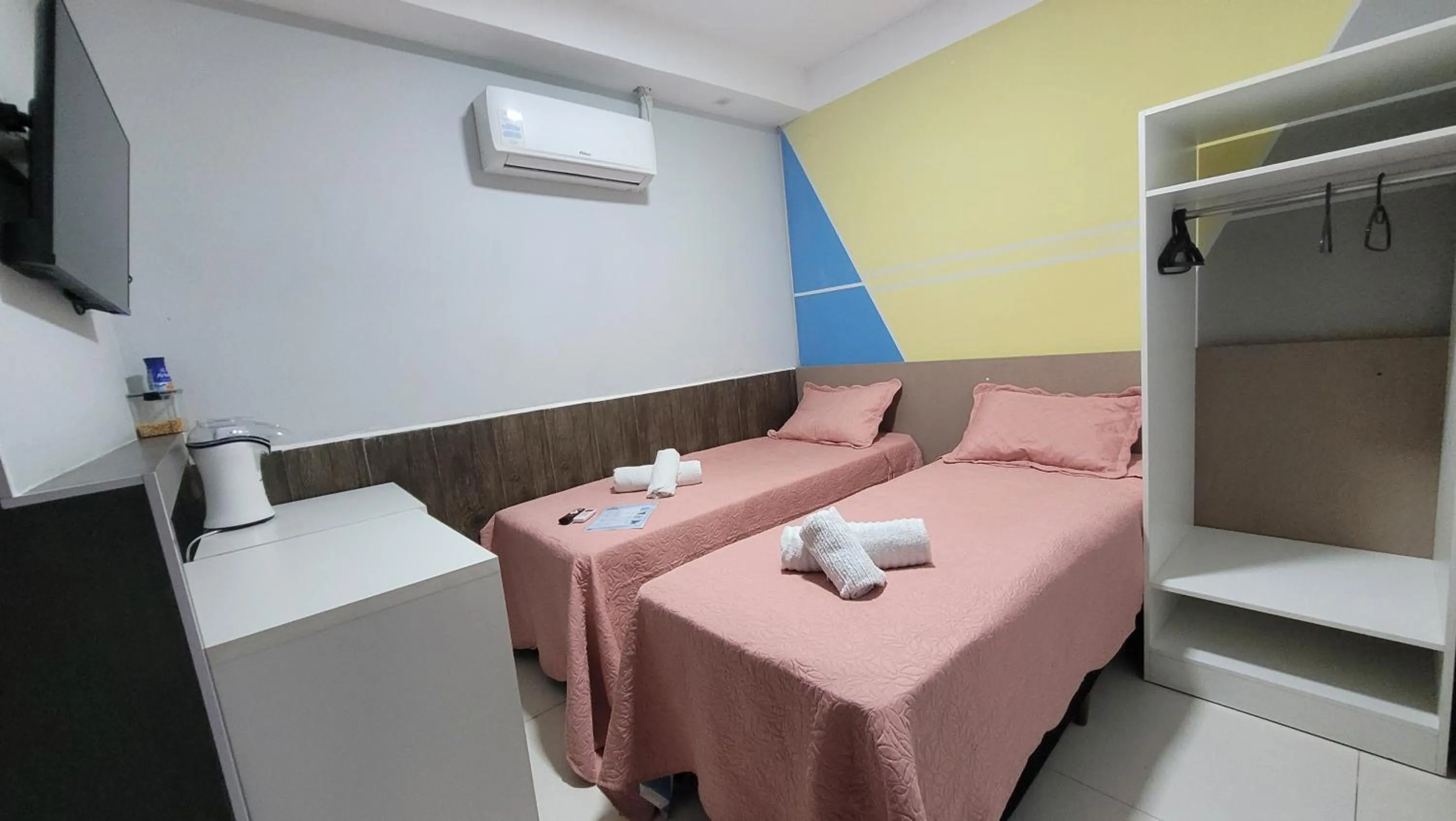 Photo of the whole room, Bed in Pousada Sol e Descanso - by Easy Hotéis