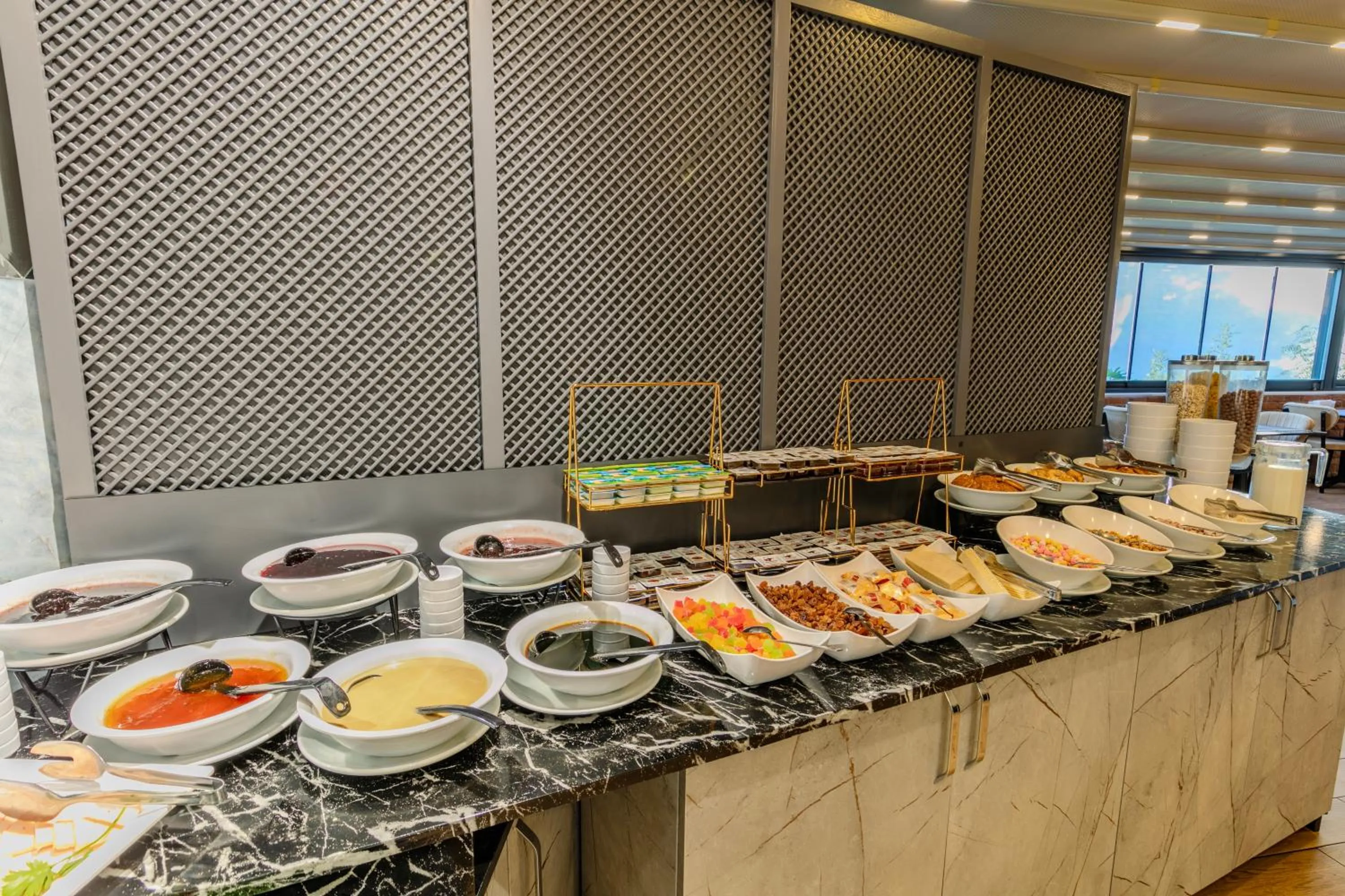 Restaurant/places to eat in Sultan Hamit Hotel