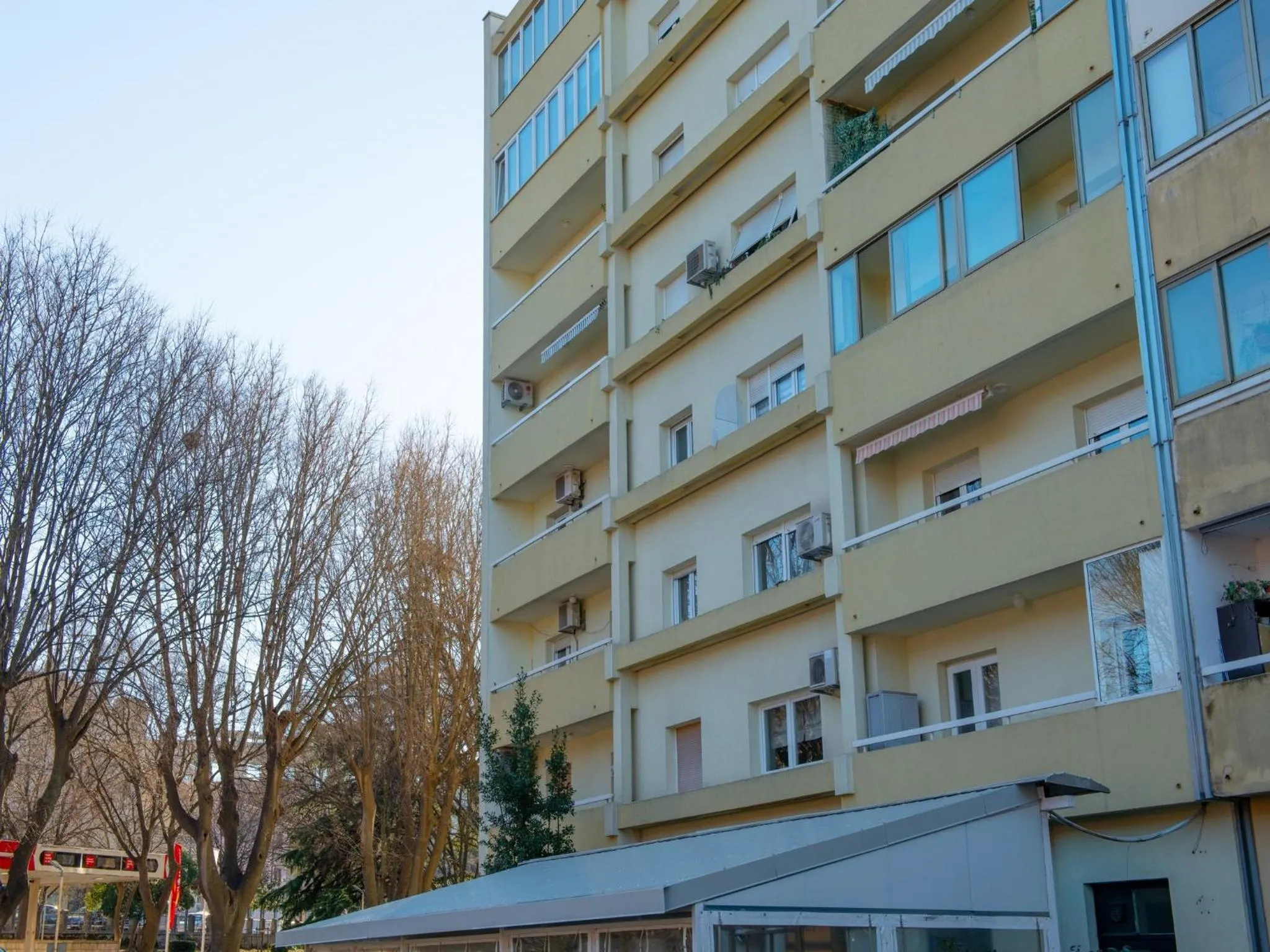 Property building in Apartman Point