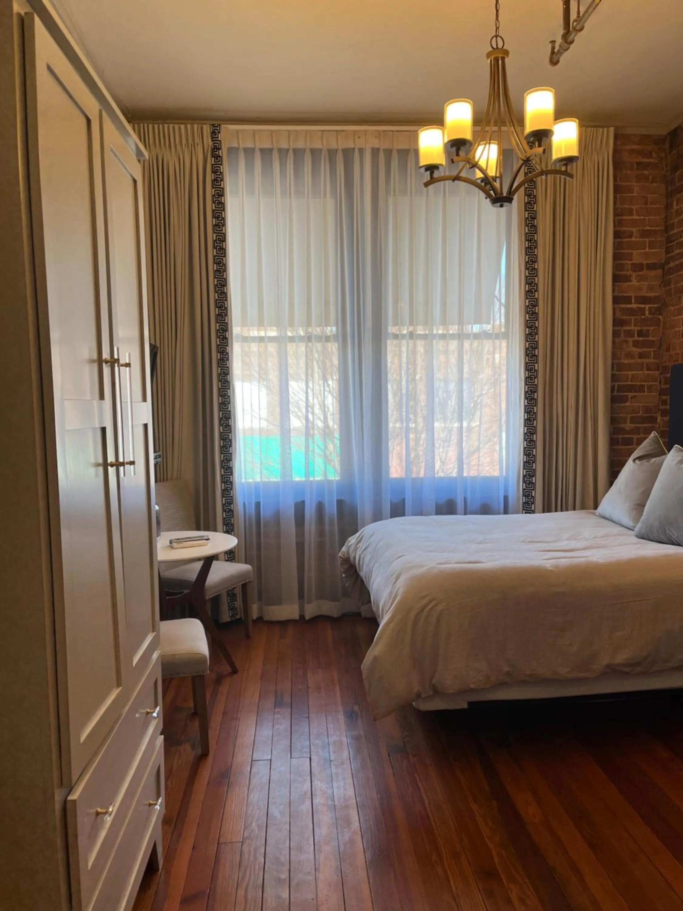 Bed in Stricklin Russellville