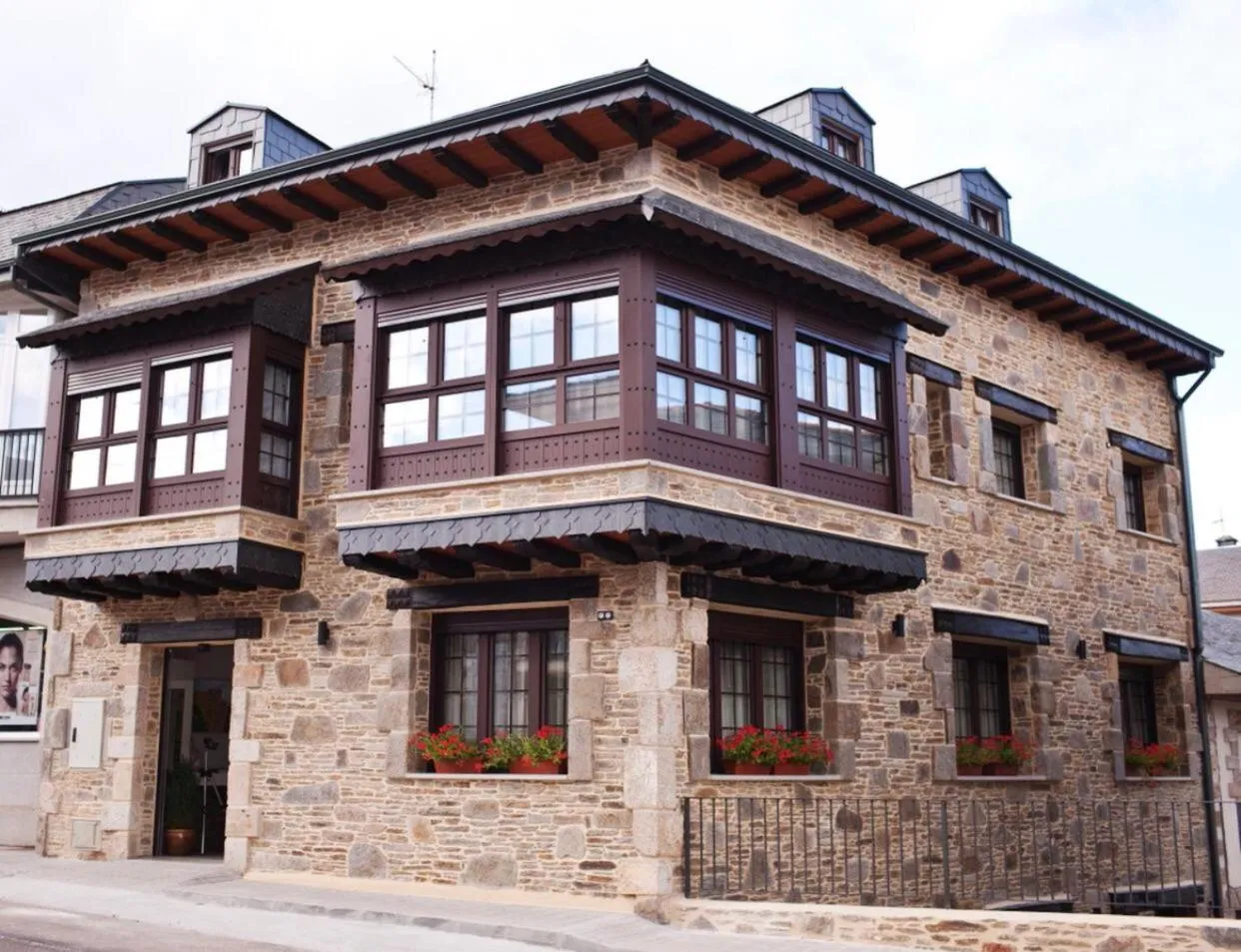 Property building in VILLA DOS INFANTAS