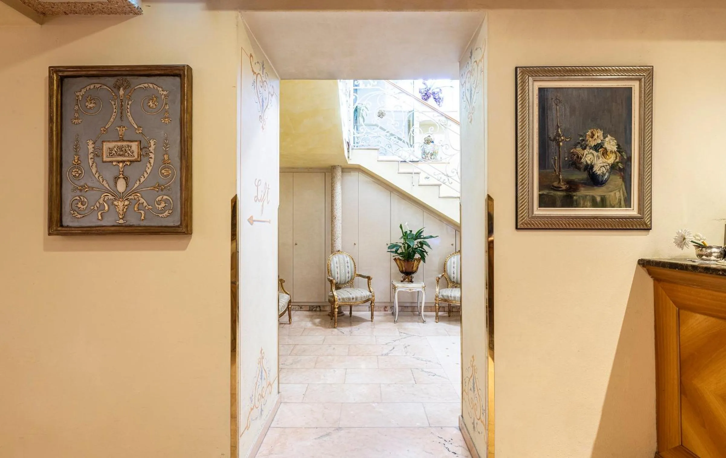 Lobby or reception in Boutique Hotel Dieci