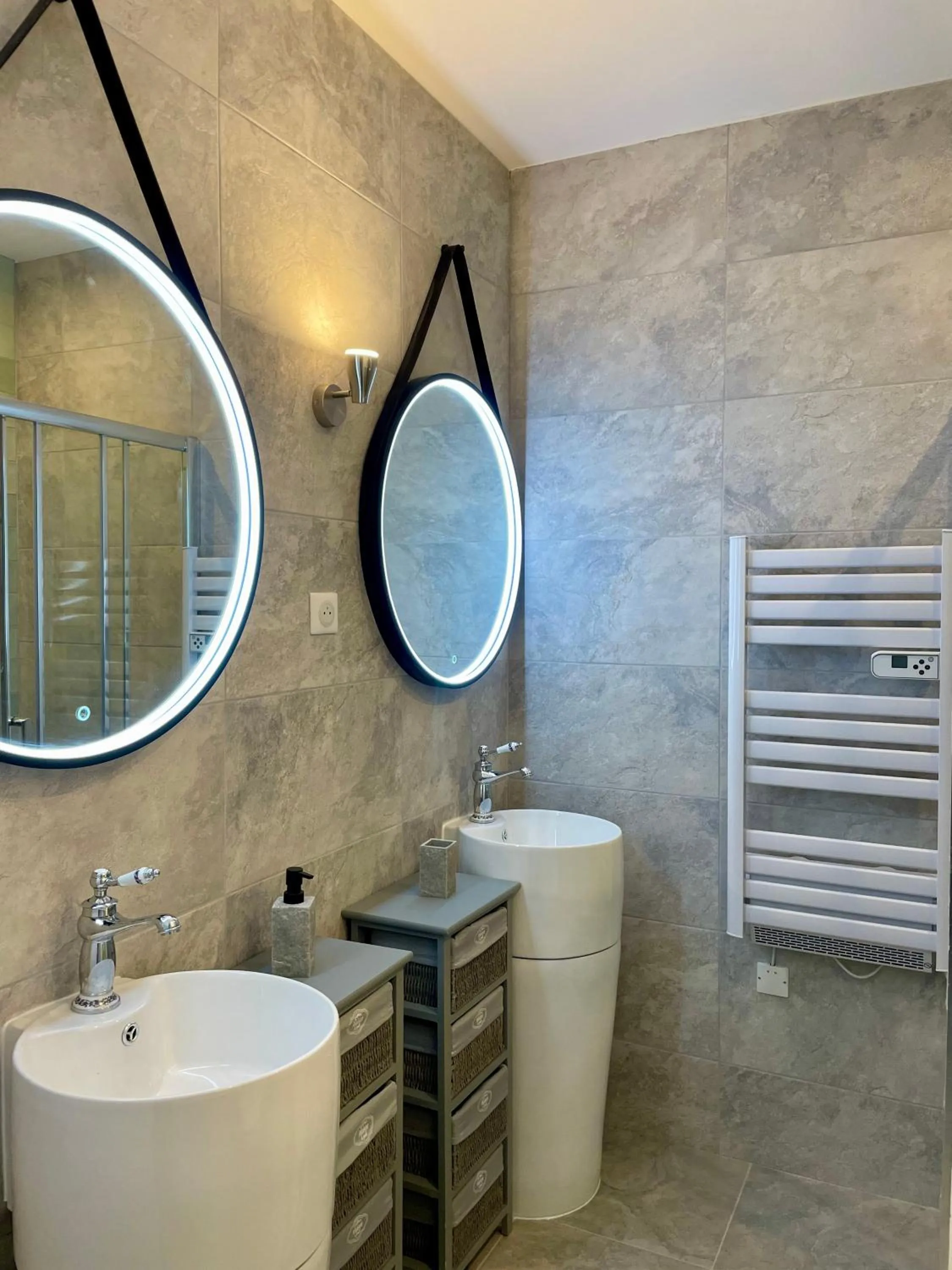 Bathroom in Bastide Beaudinard