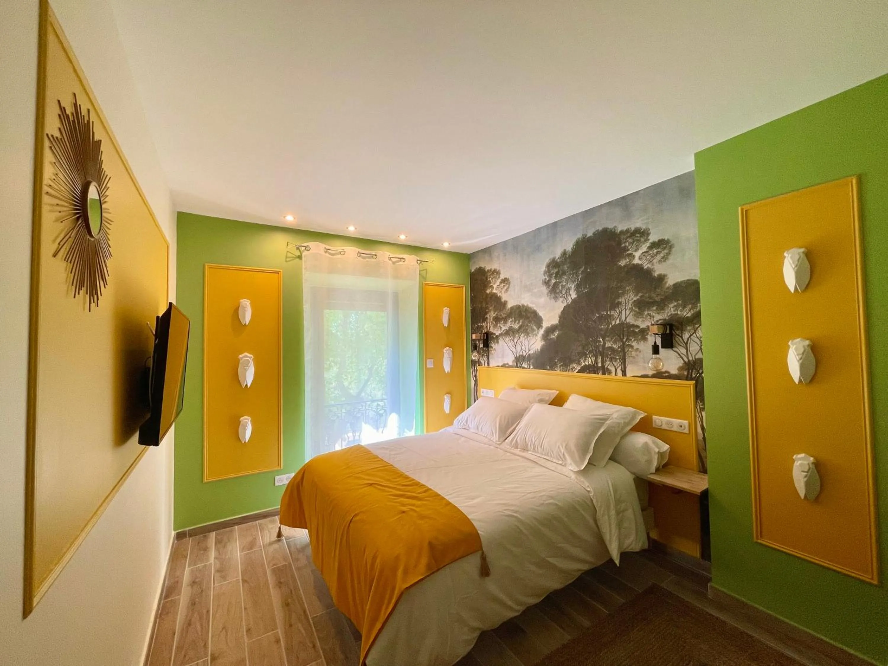 Bedroom, Bed in Bastide Beaudinard