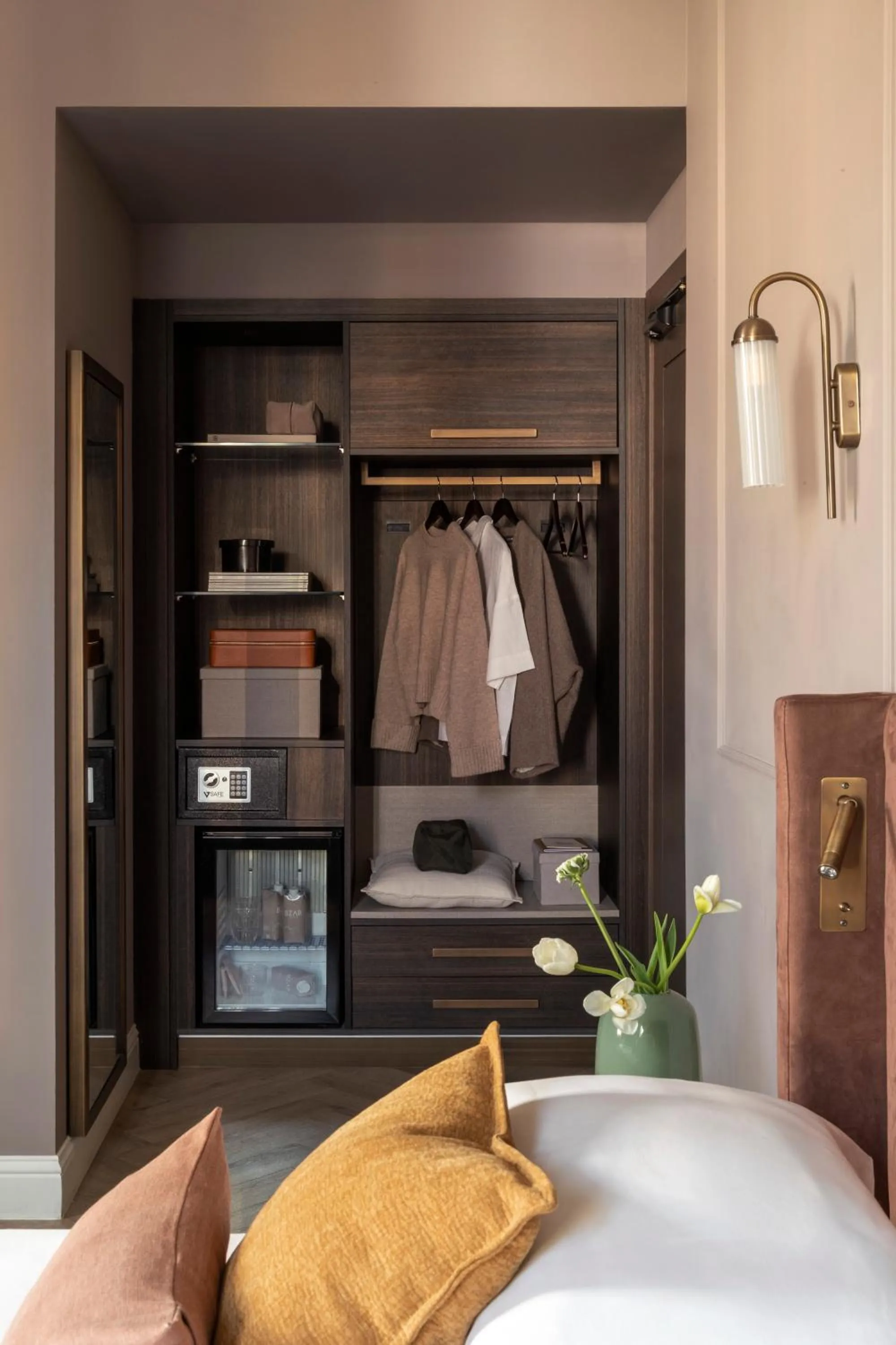 minibar, Bed in Hotel Viminale