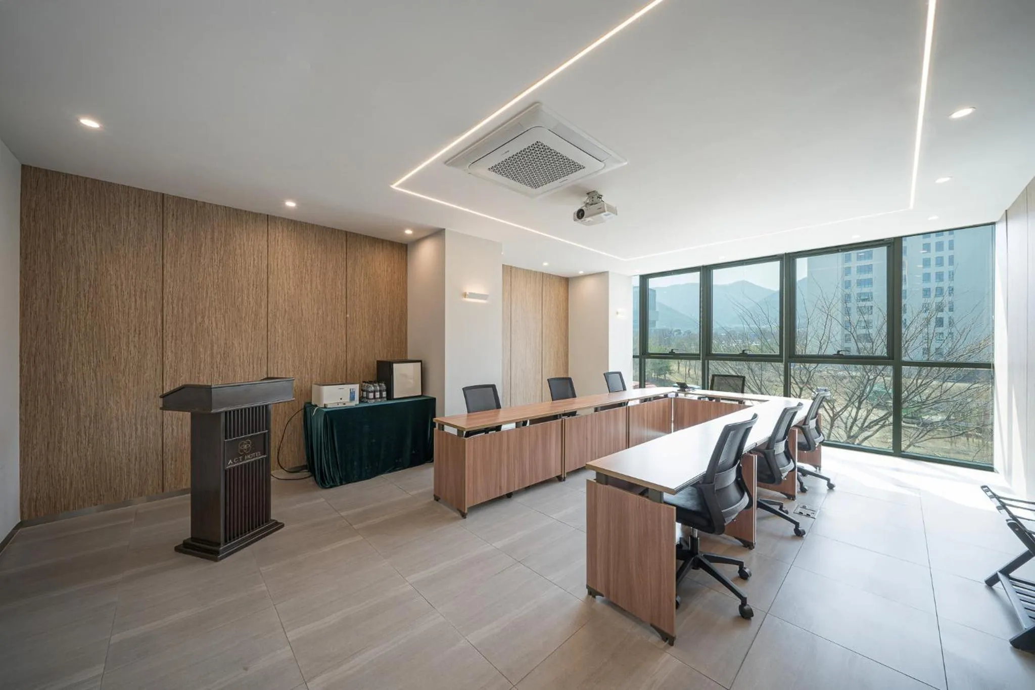 Meeting/conference room in Act Hotel