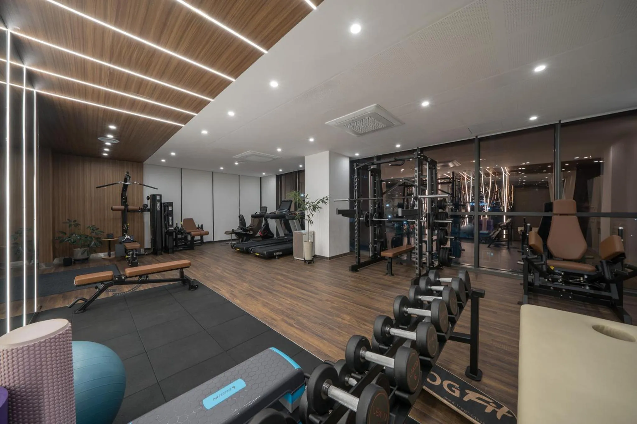 Fitness centre/facilities in Act Hotel