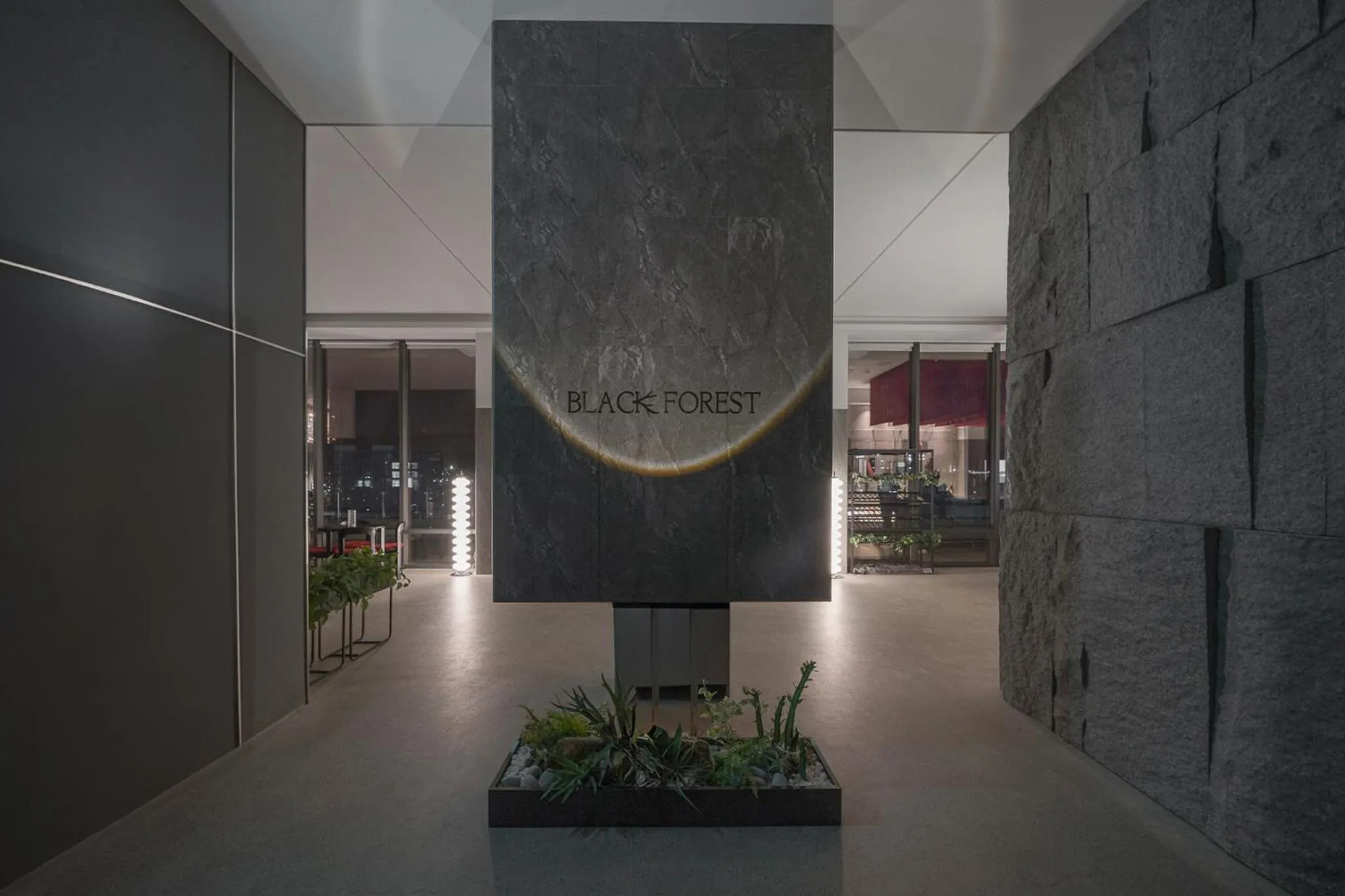 Restaurant/places to eat in Act Hotel