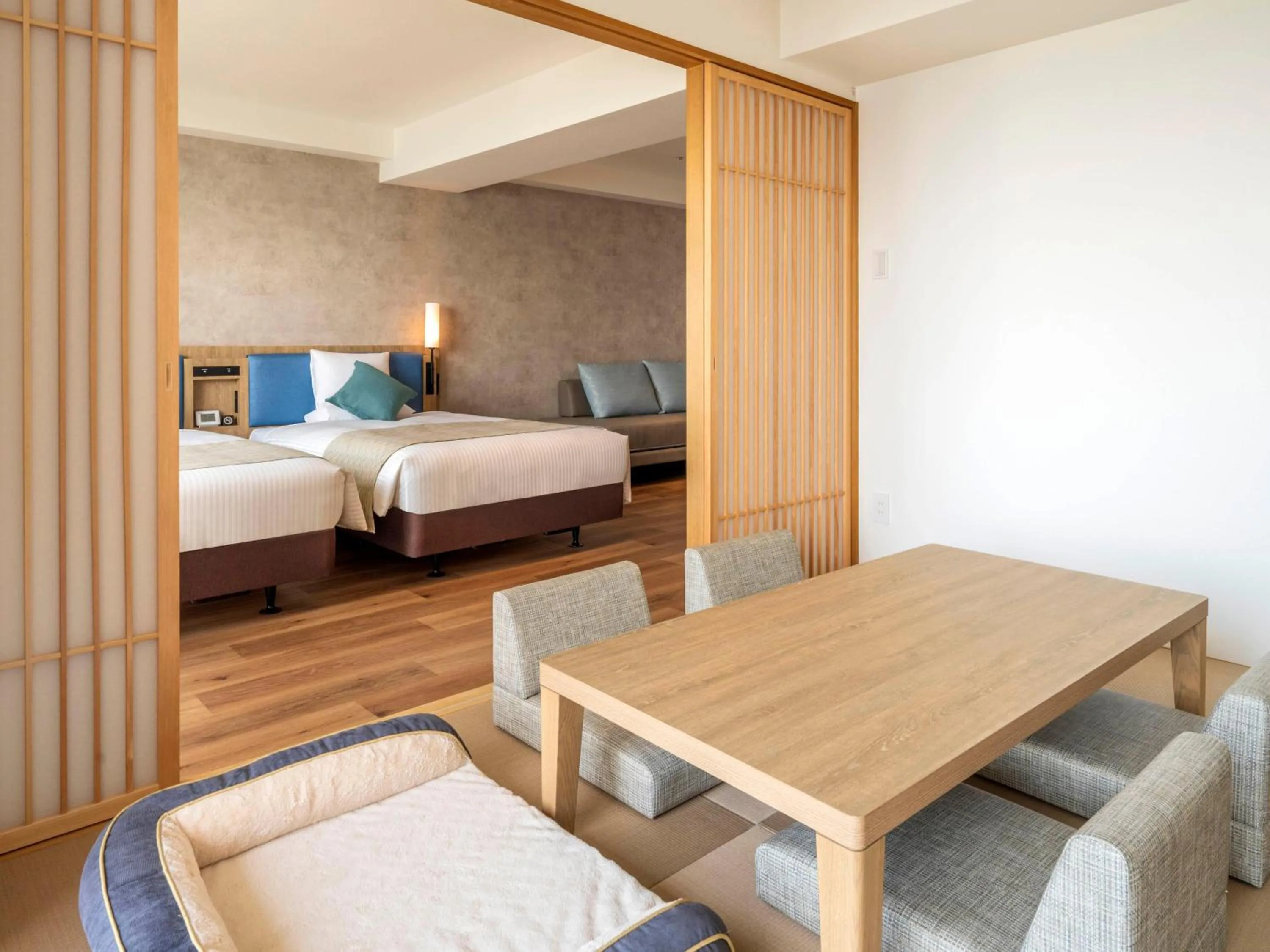 Photo of the whole room, Bed in Atagawa Ocean Resort